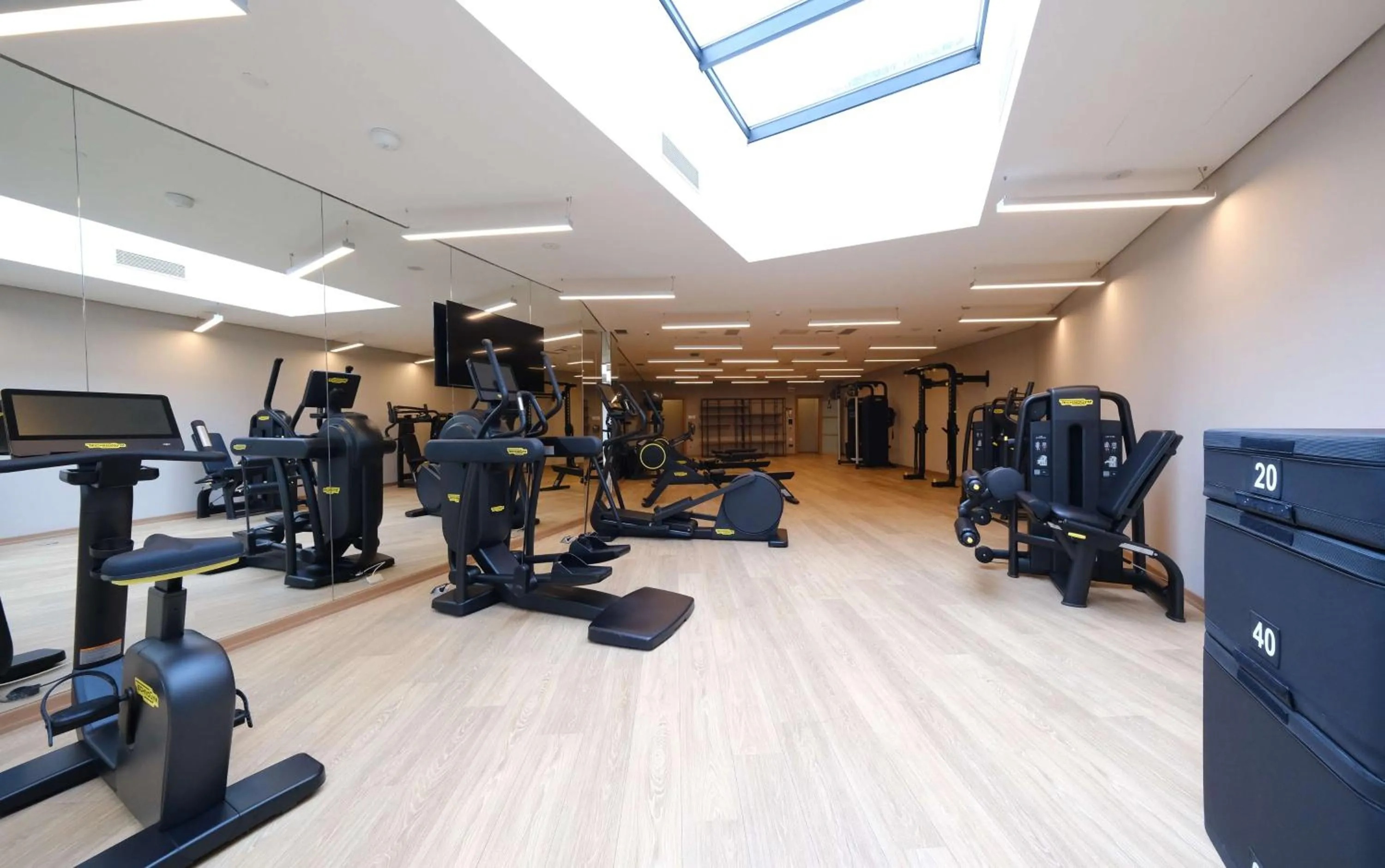 Fitness centre/facilities in DoubleTree by Hilton Istanbul Gayrettepe