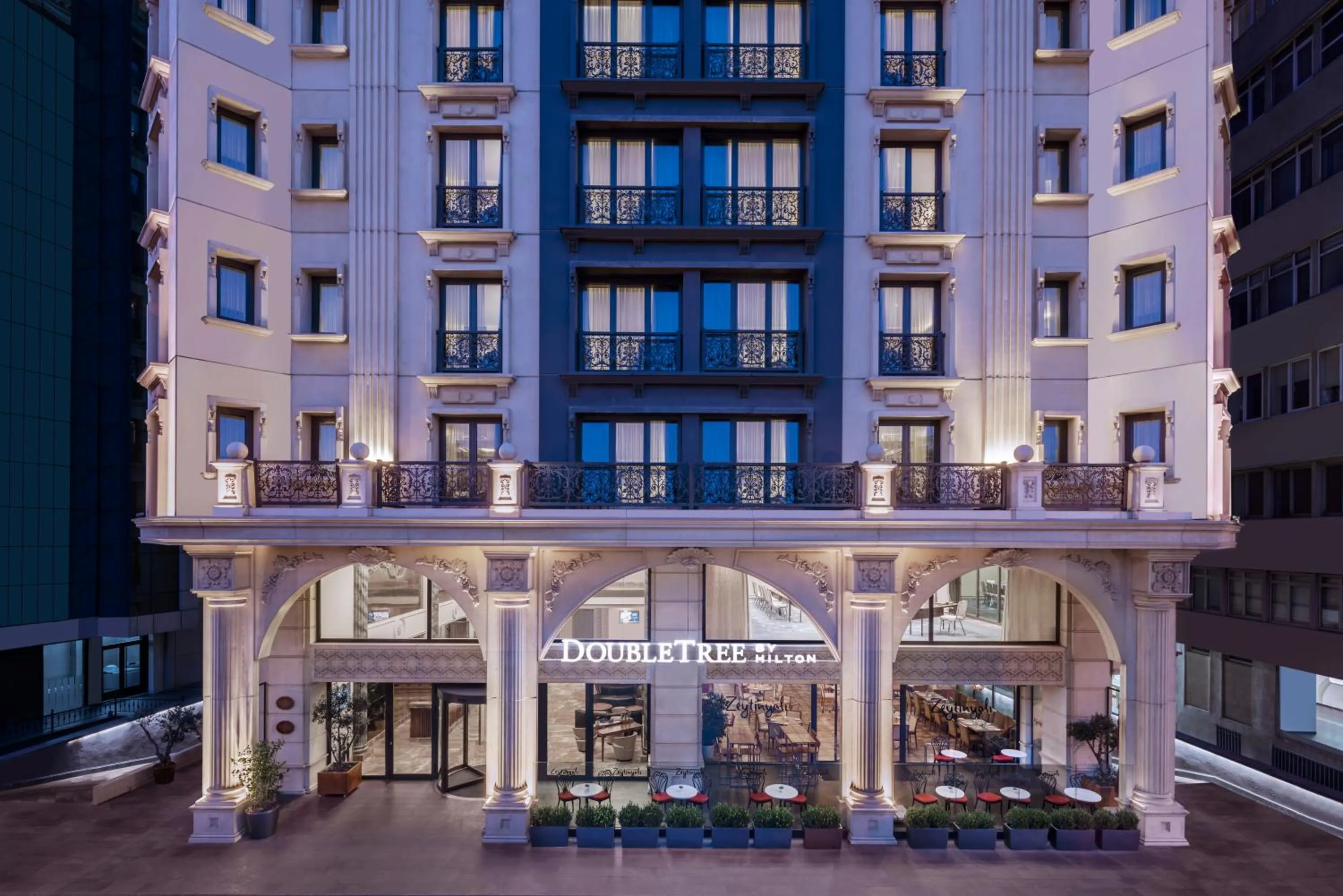 Property building in DoubleTree by Hilton Istanbul Gayrettepe