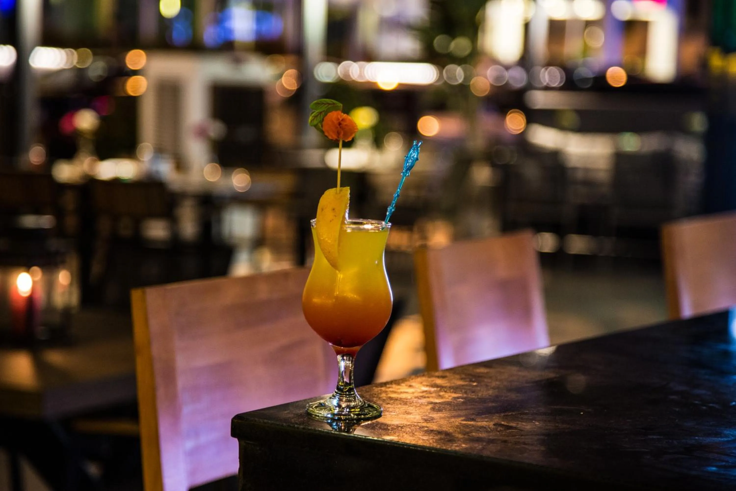 Restaurant/places to eat in Asli Hotel