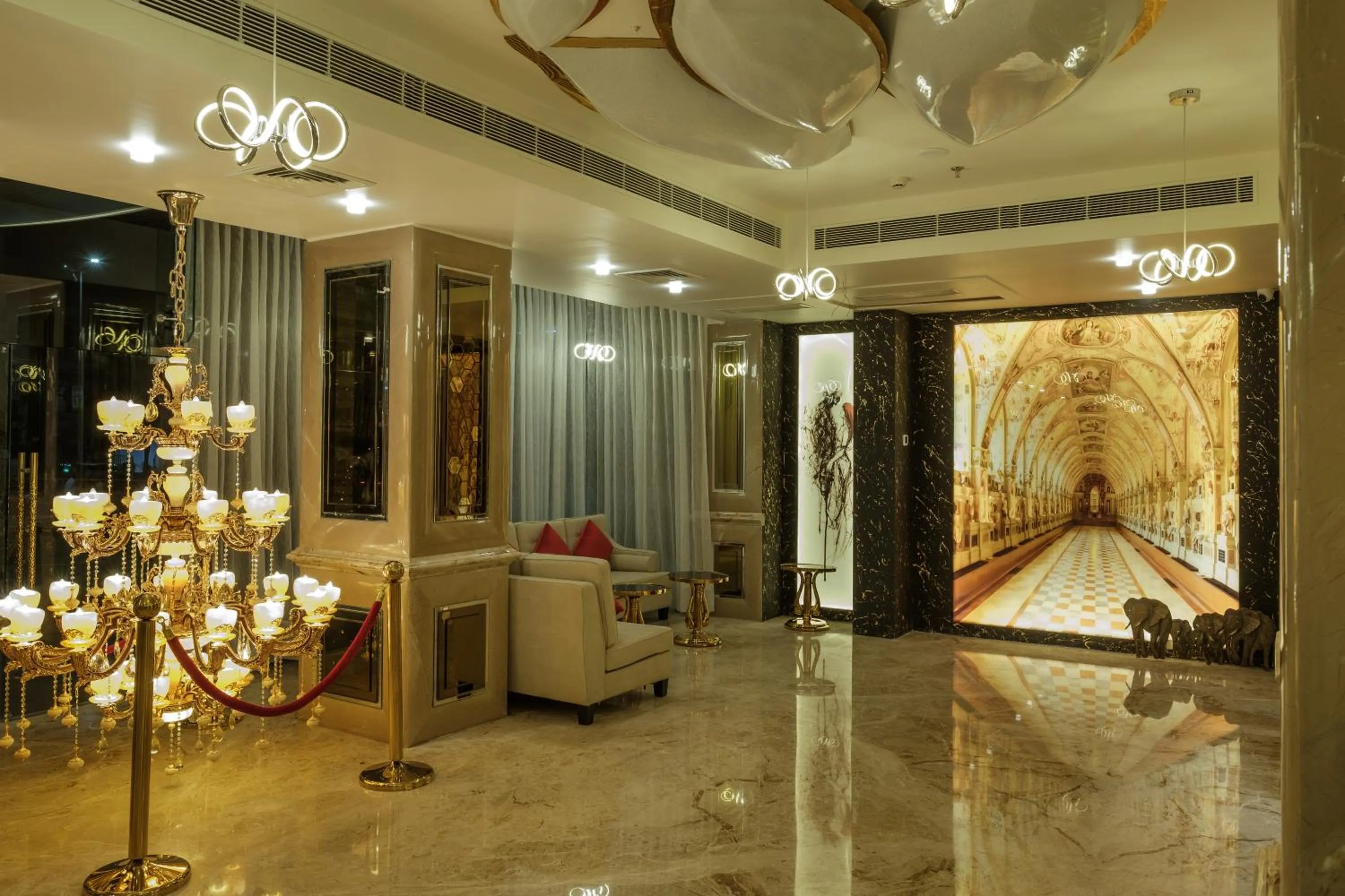 Lobby or reception in Hotel Clarks Premier ,Kota