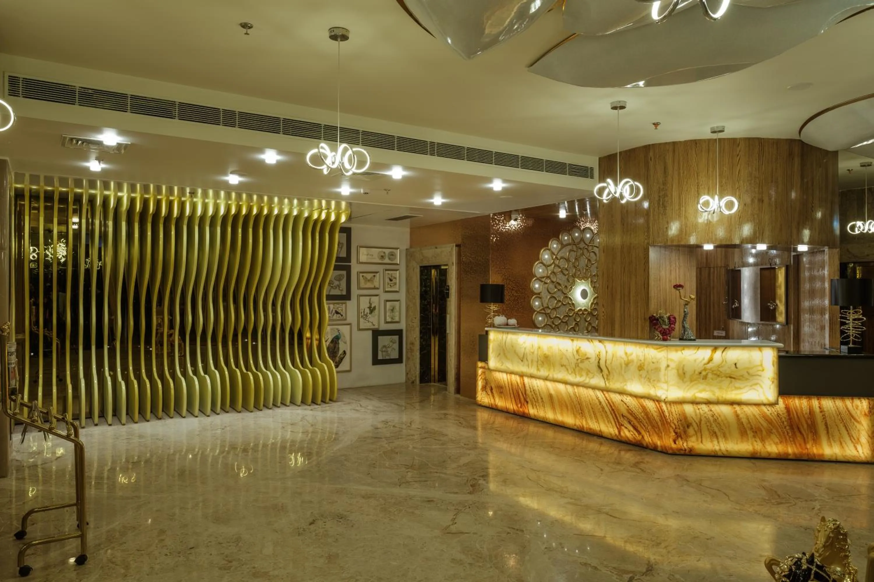 Lobby or reception in Hotel Clarks Premier ,Kota
