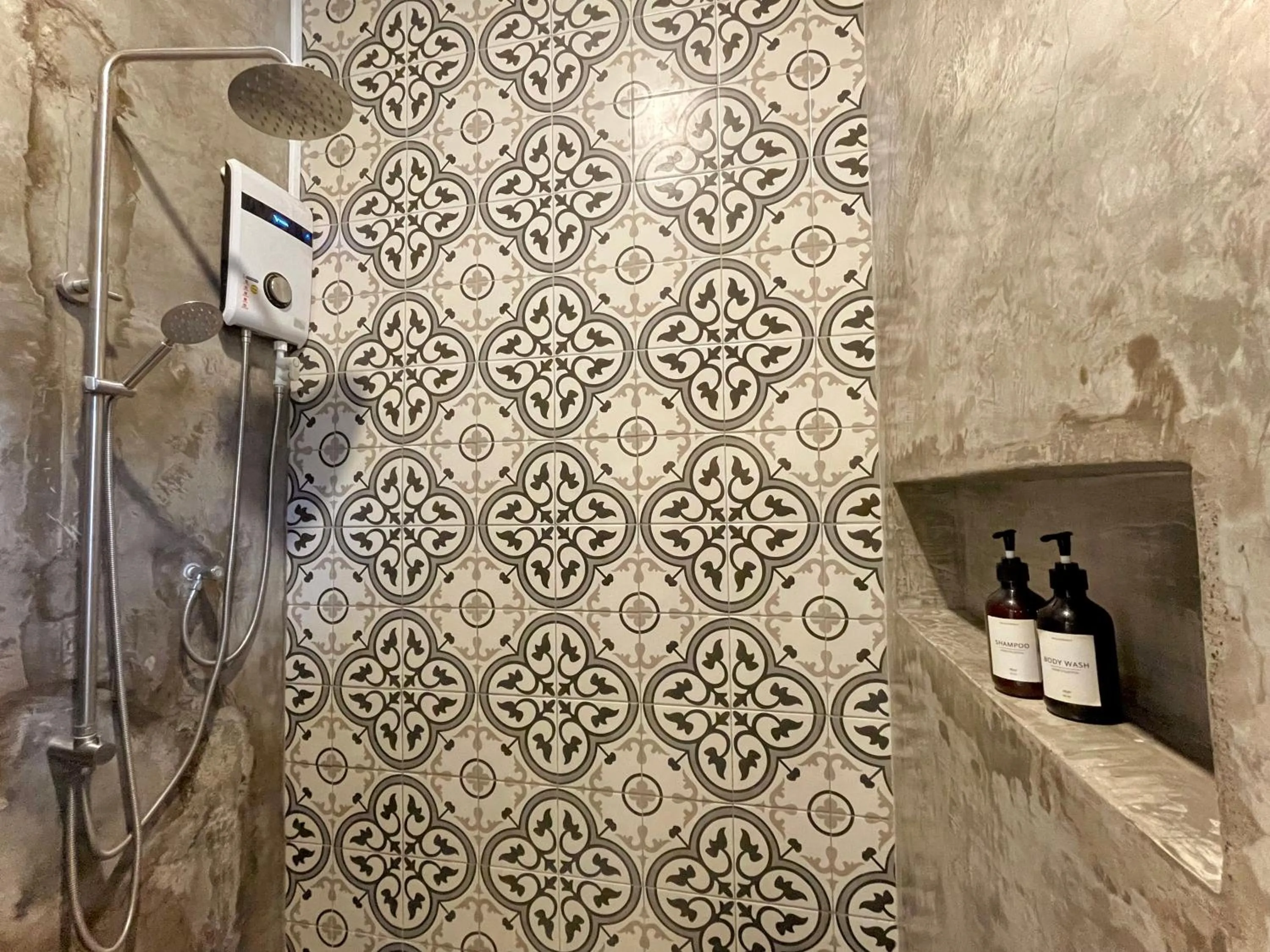 Shower in MAAYONG HOSTEL