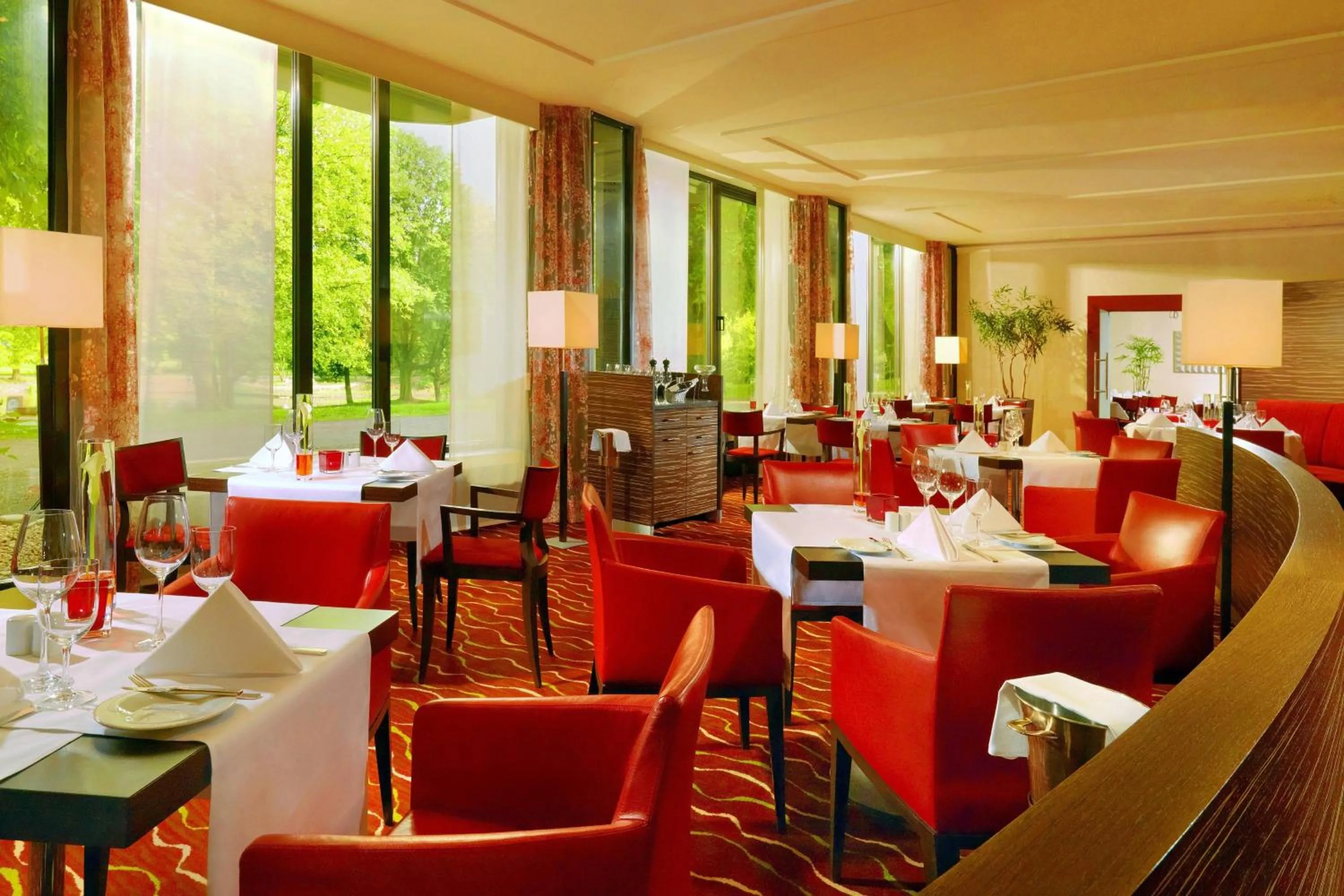 Restaurant/places to eat in Sheraton Essen Hotel