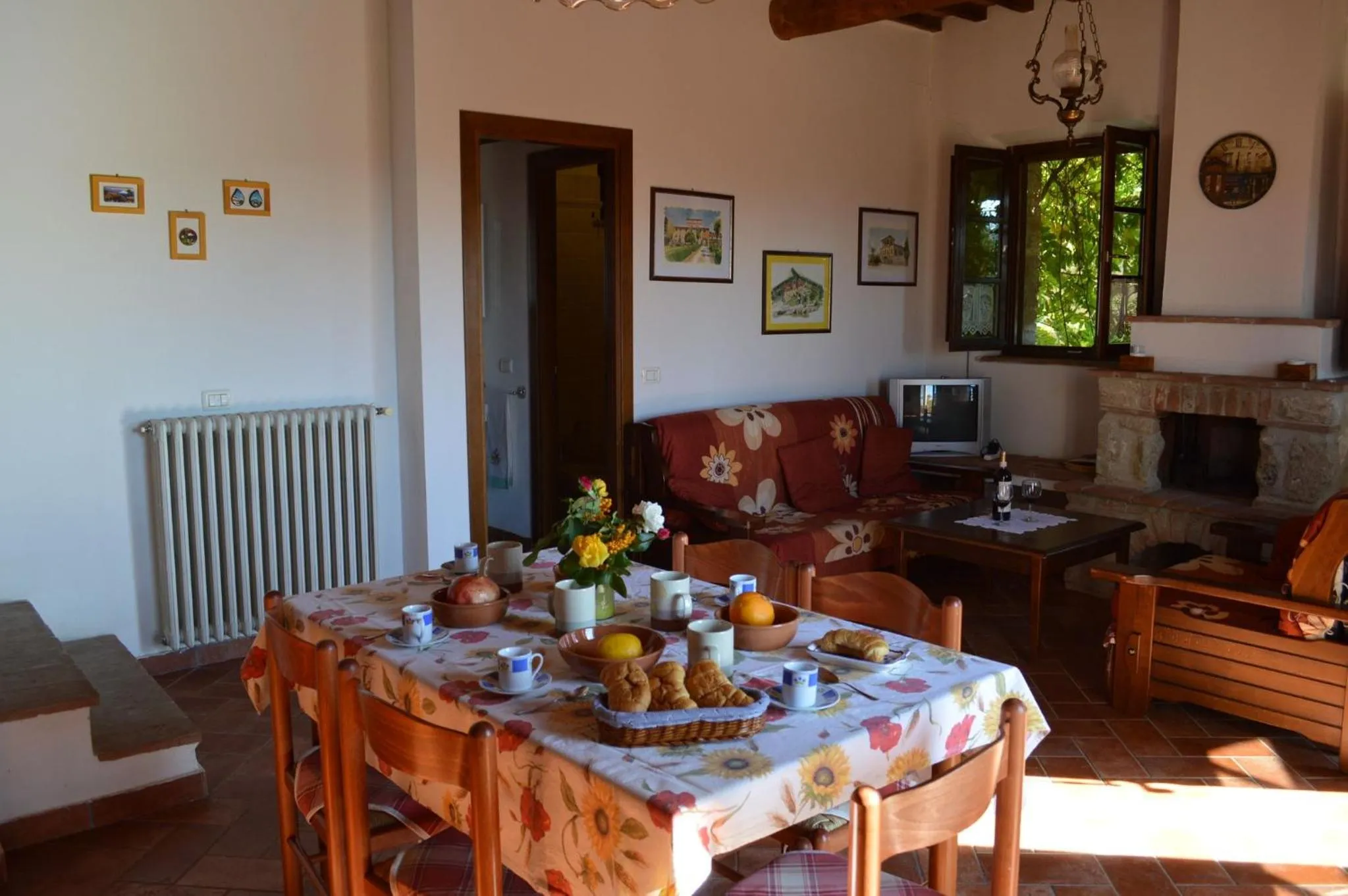 kitchen in Holidays in apartment with swimming pool in Tuscany Siena