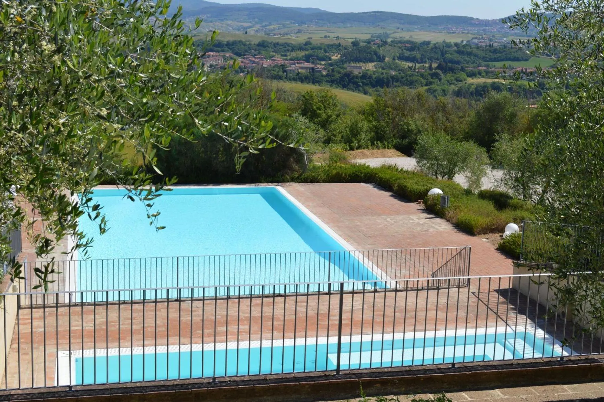Swimming pool in Holidays in apartment with swimming pool in Tuscany Siena