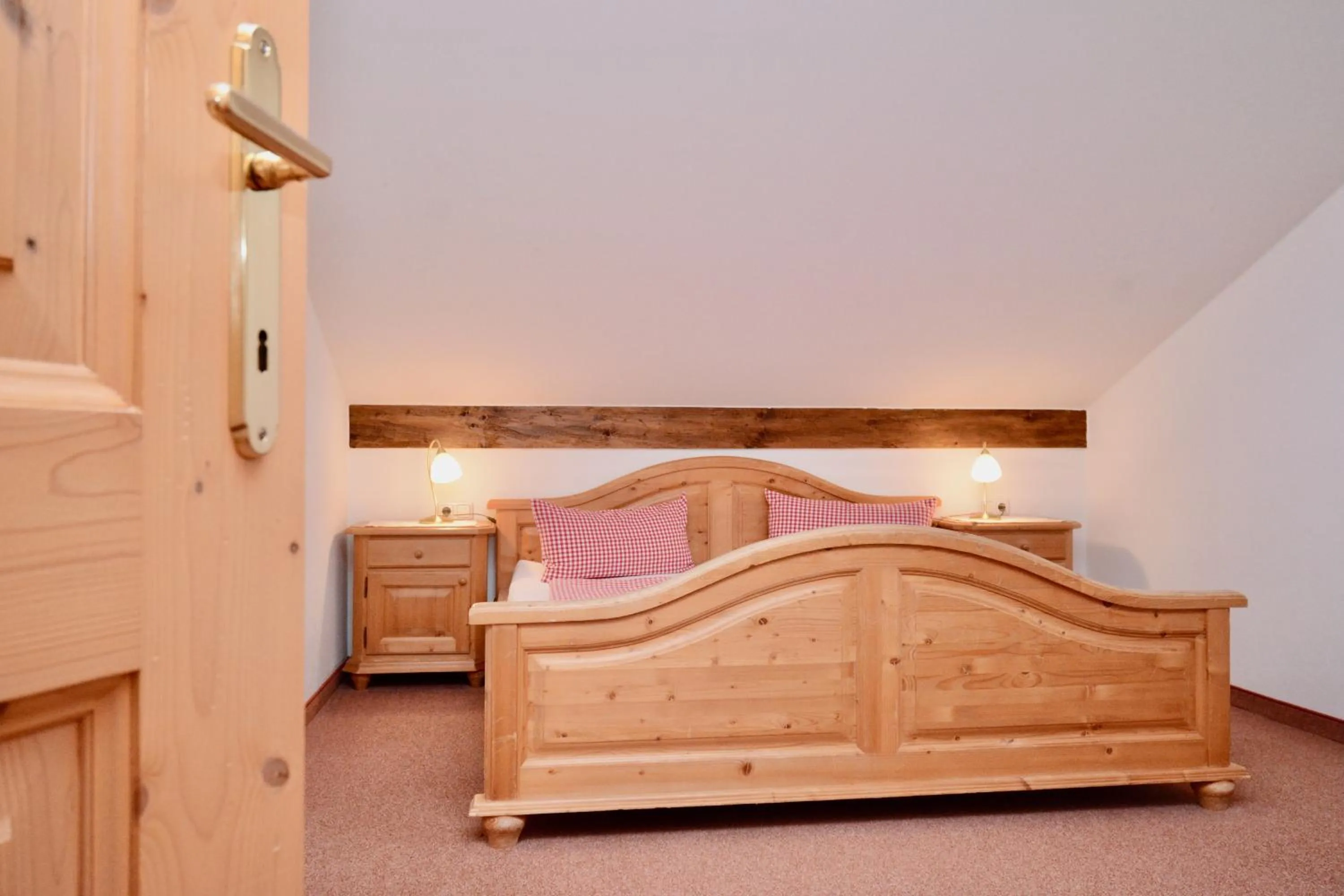 Photo of the whole room, Bed in Appartement Oberschernthann