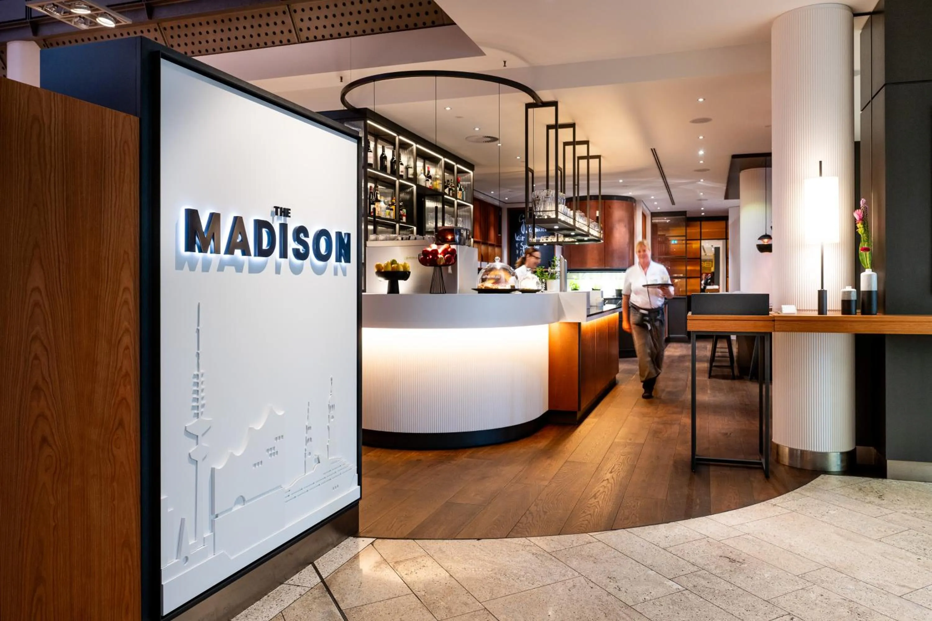 Restaurant/places to eat in THE MADISON Hotel Hamburg