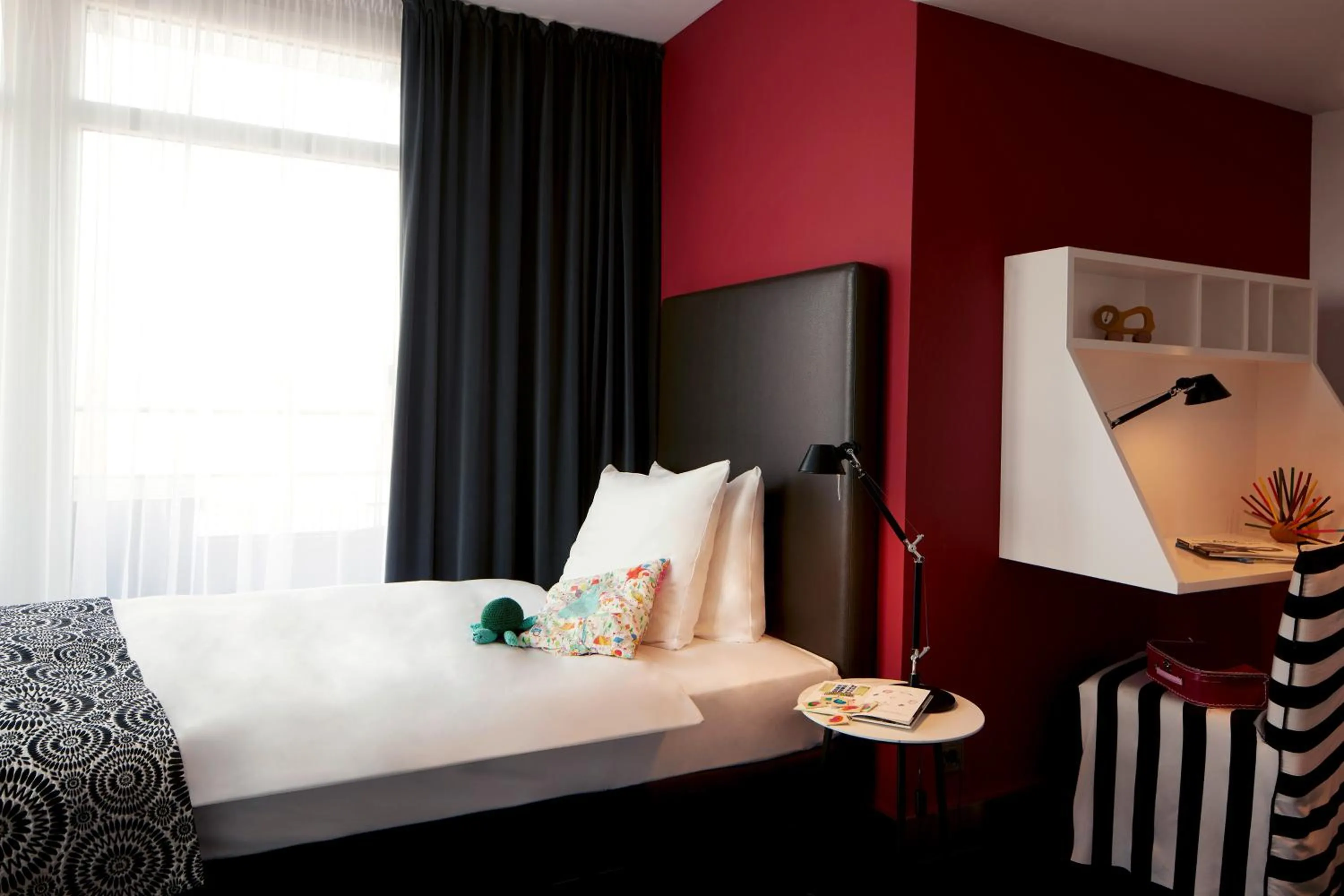 Bedroom, Bed in THE MADISON Hotel Hamburg