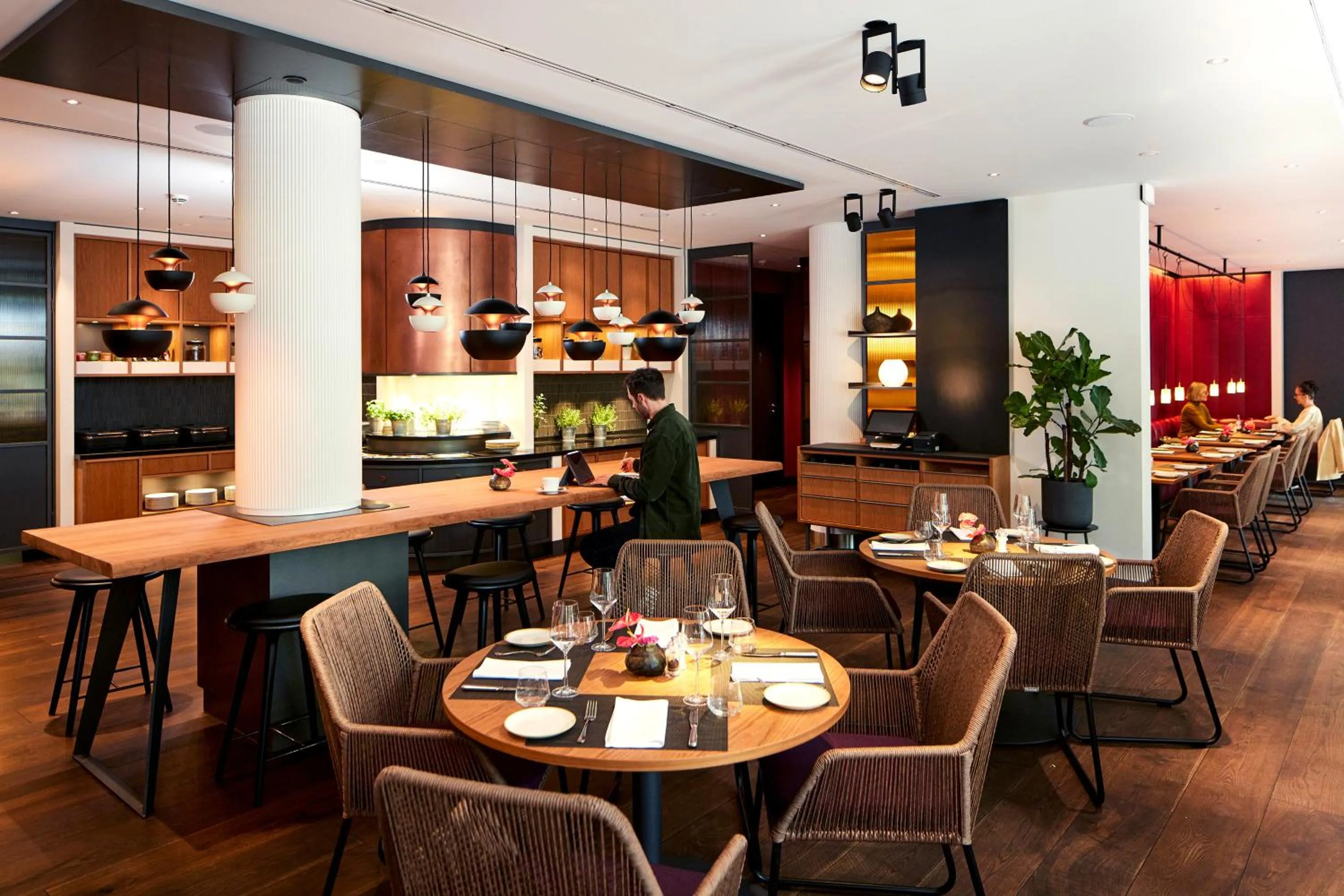 Restaurant/places to eat in THE MADISON Hotel Hamburg