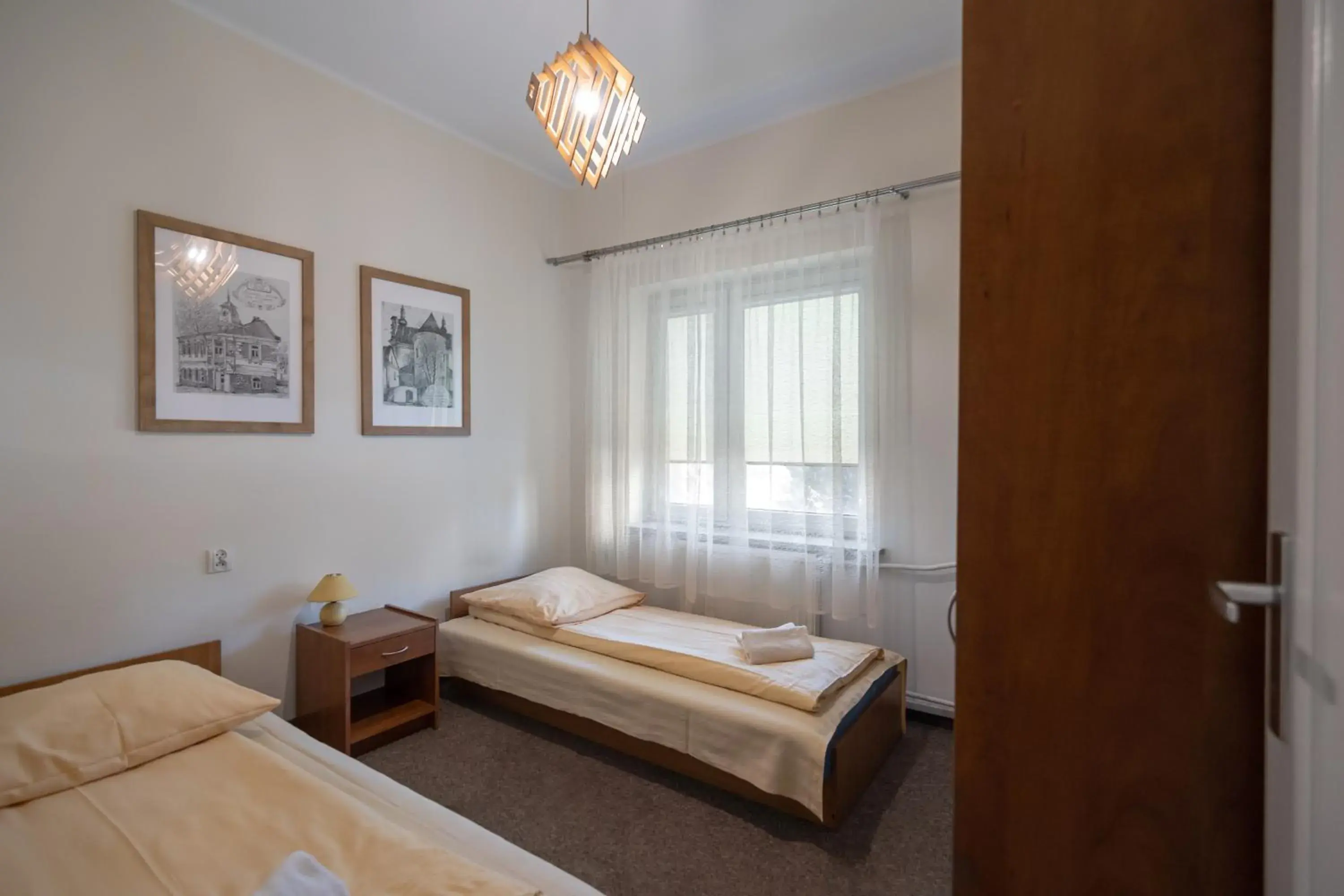 Triple Room in Mixbud Triple Room in Mixbud