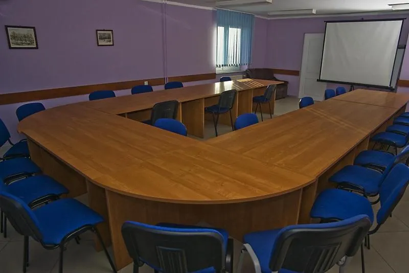 Business facilities in Mixbud