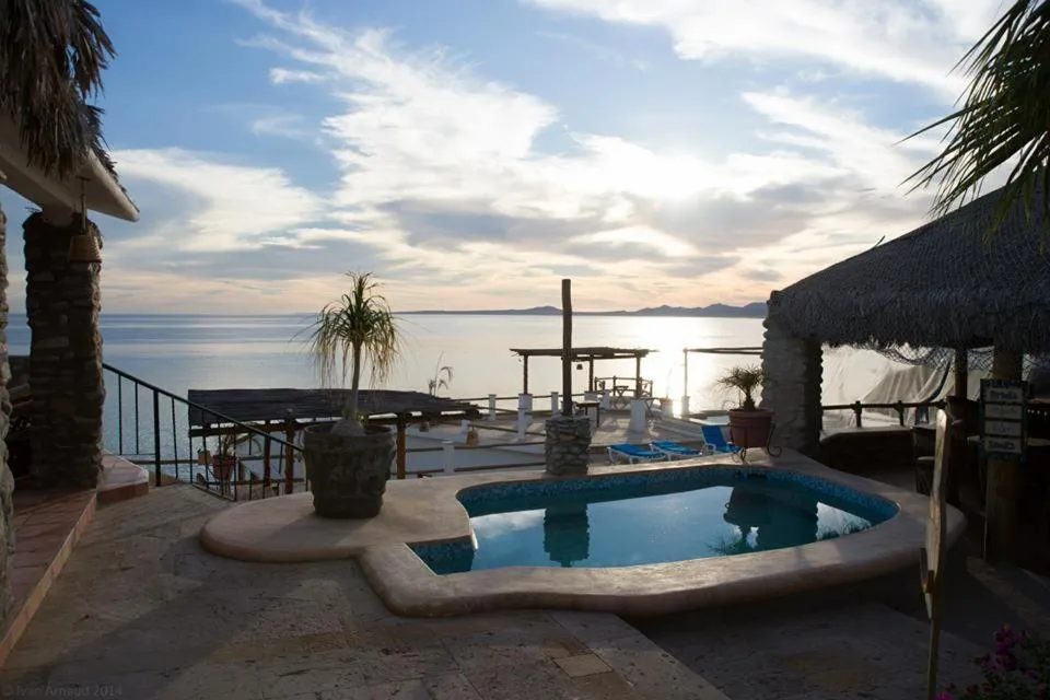 Swimming pool in Villa Paraíso