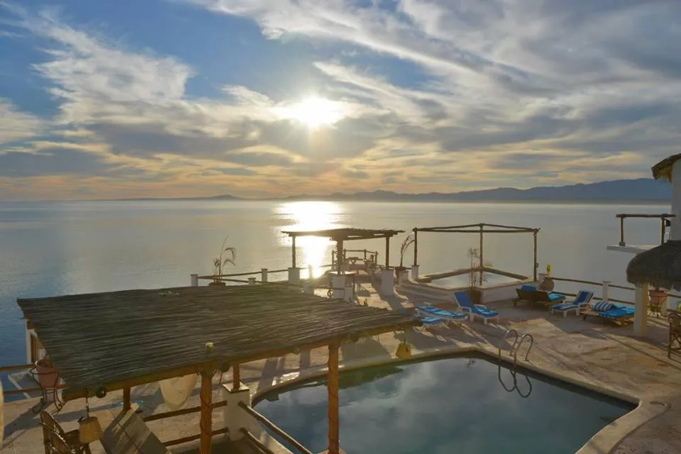Swimming pool in Villa Paraíso