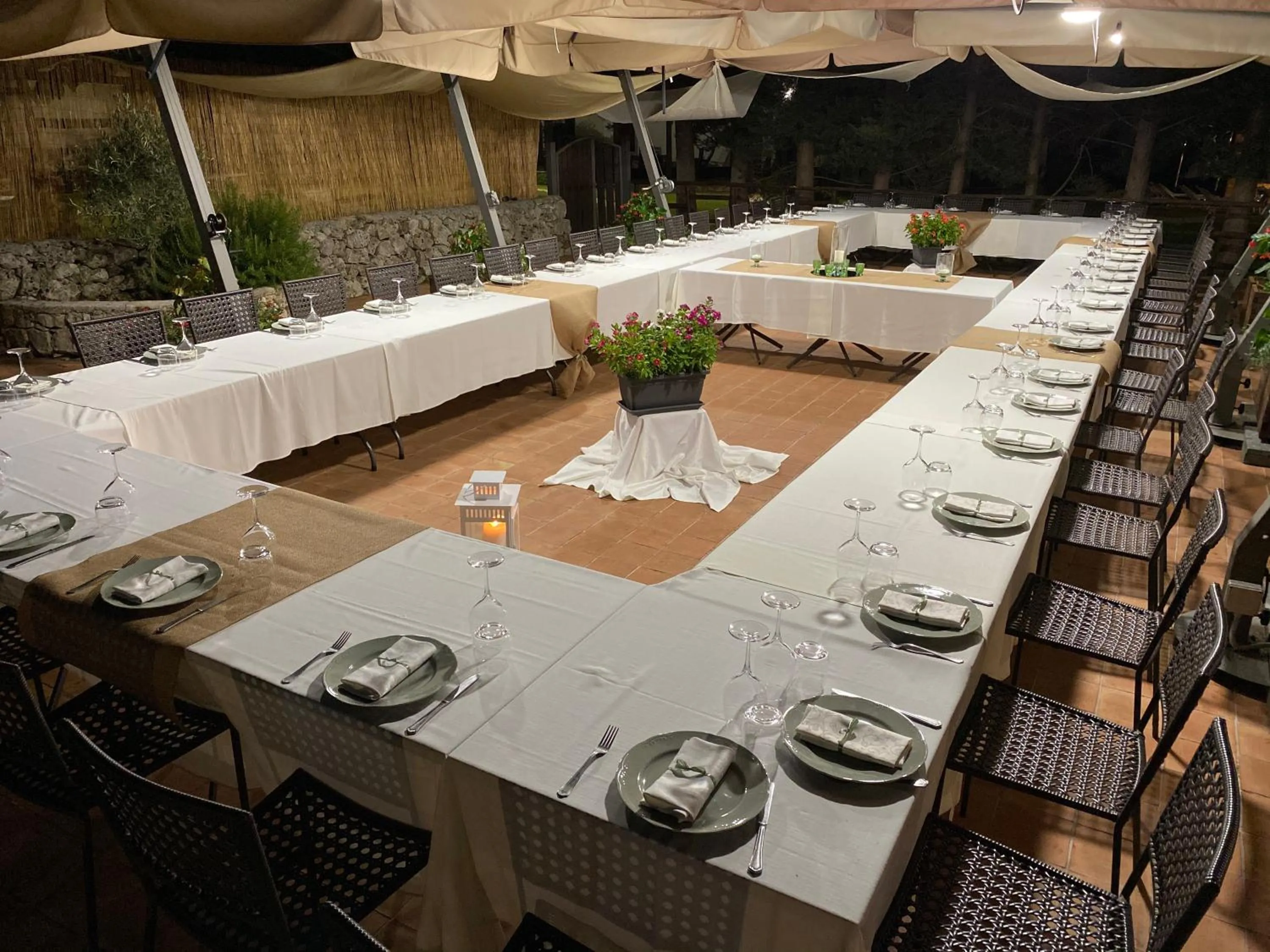 Restaurant/places to eat in Pantalica Ranch Agriturismo Siciliano