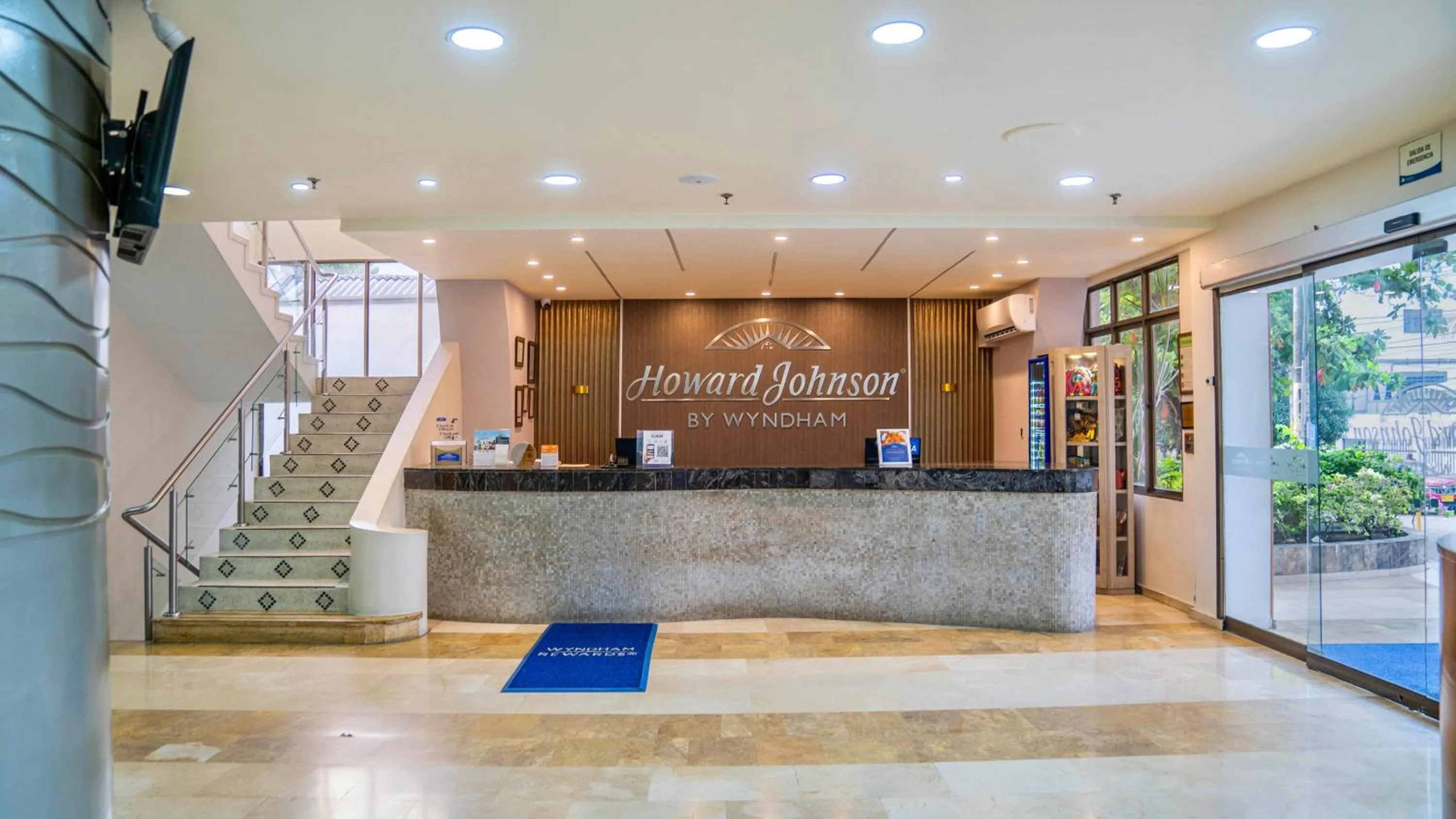 Lobby or reception in Howard Johnson by Wyndham Barranquilla Versalles