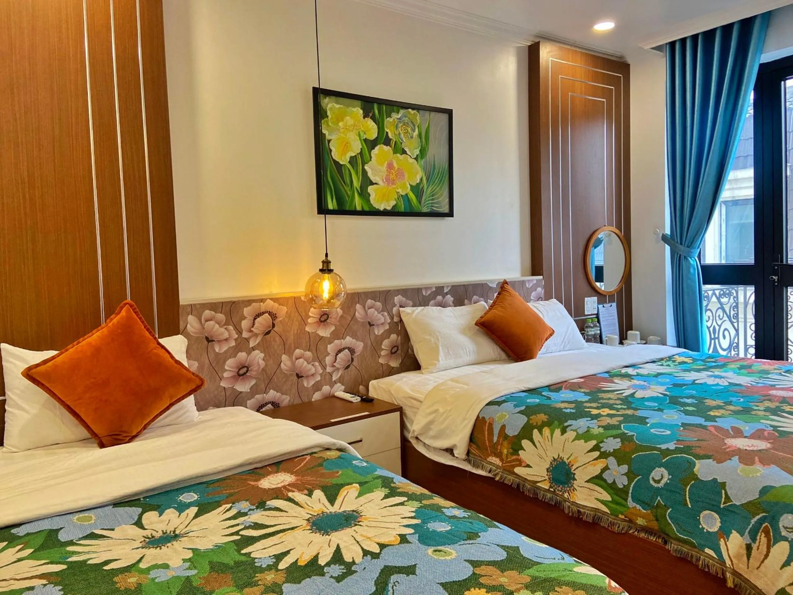 Bed in Hue Crown Boutique best hotel