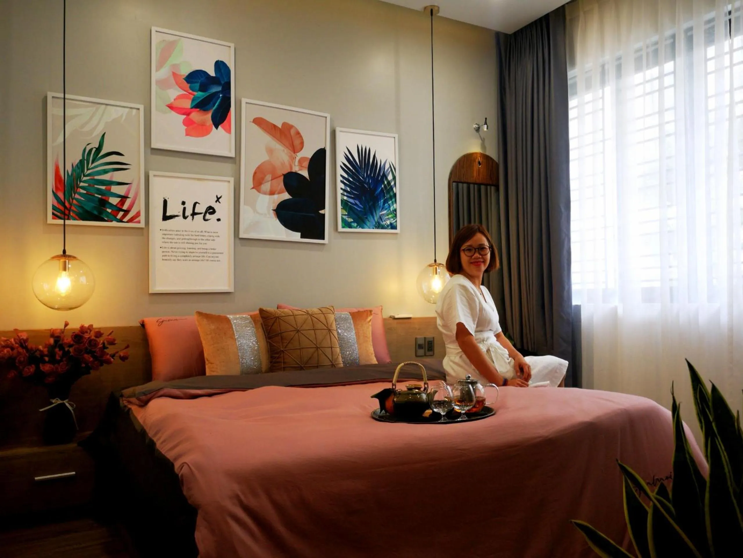 Bed in Hue Crown Boutique best hotel