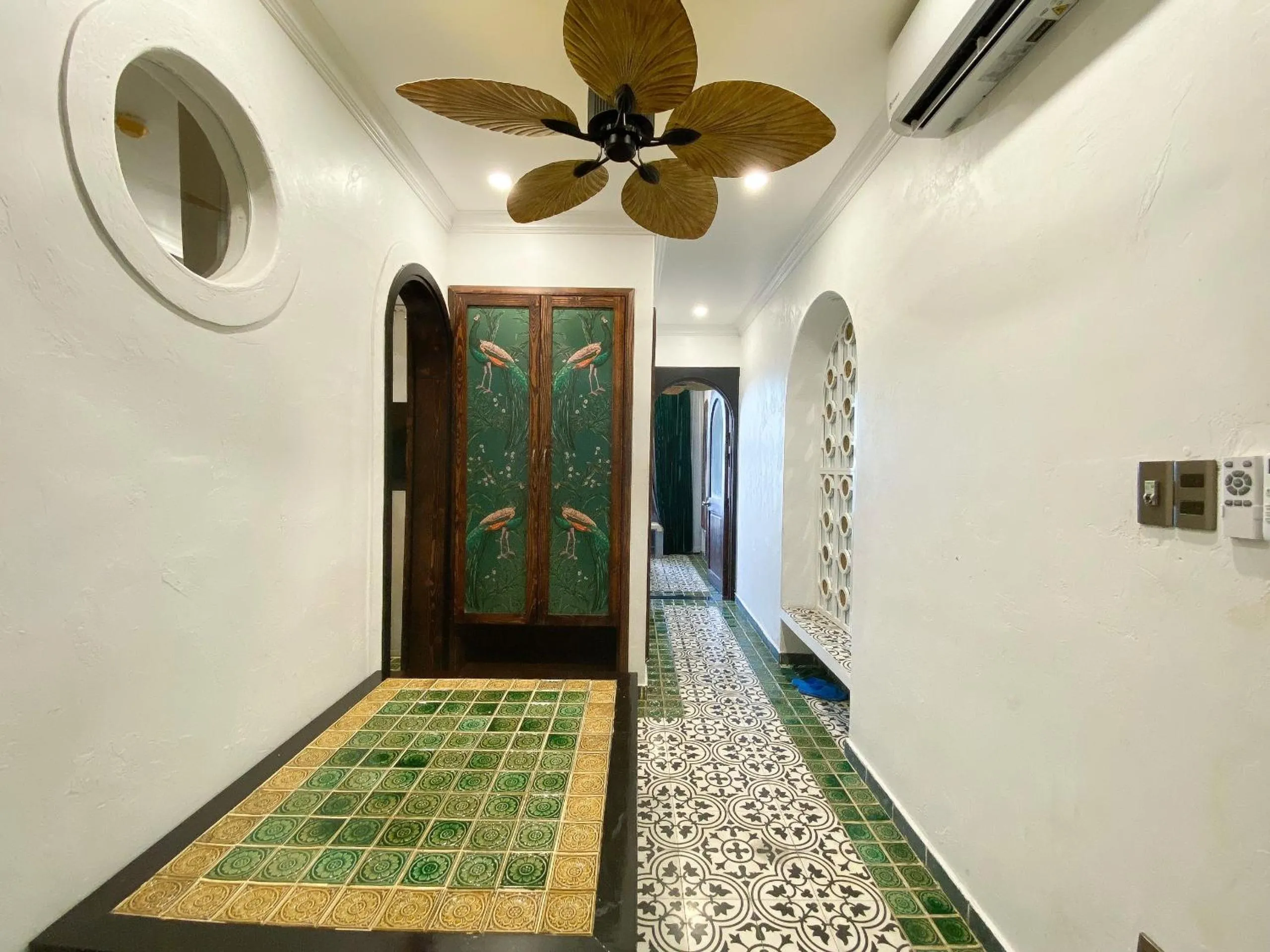 Hue Crown Boutique best hotel