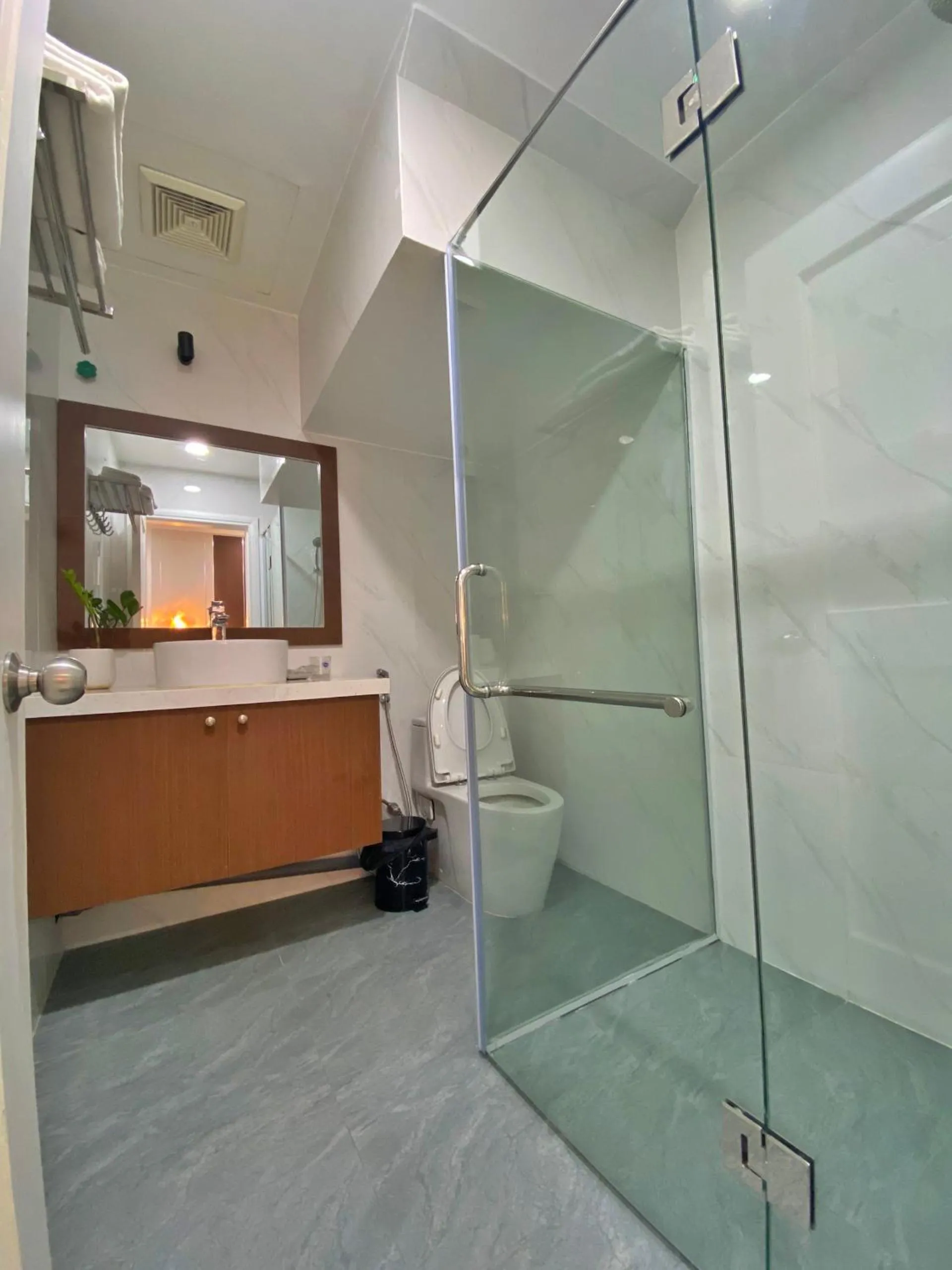 Hue Crown Boutique best hotel