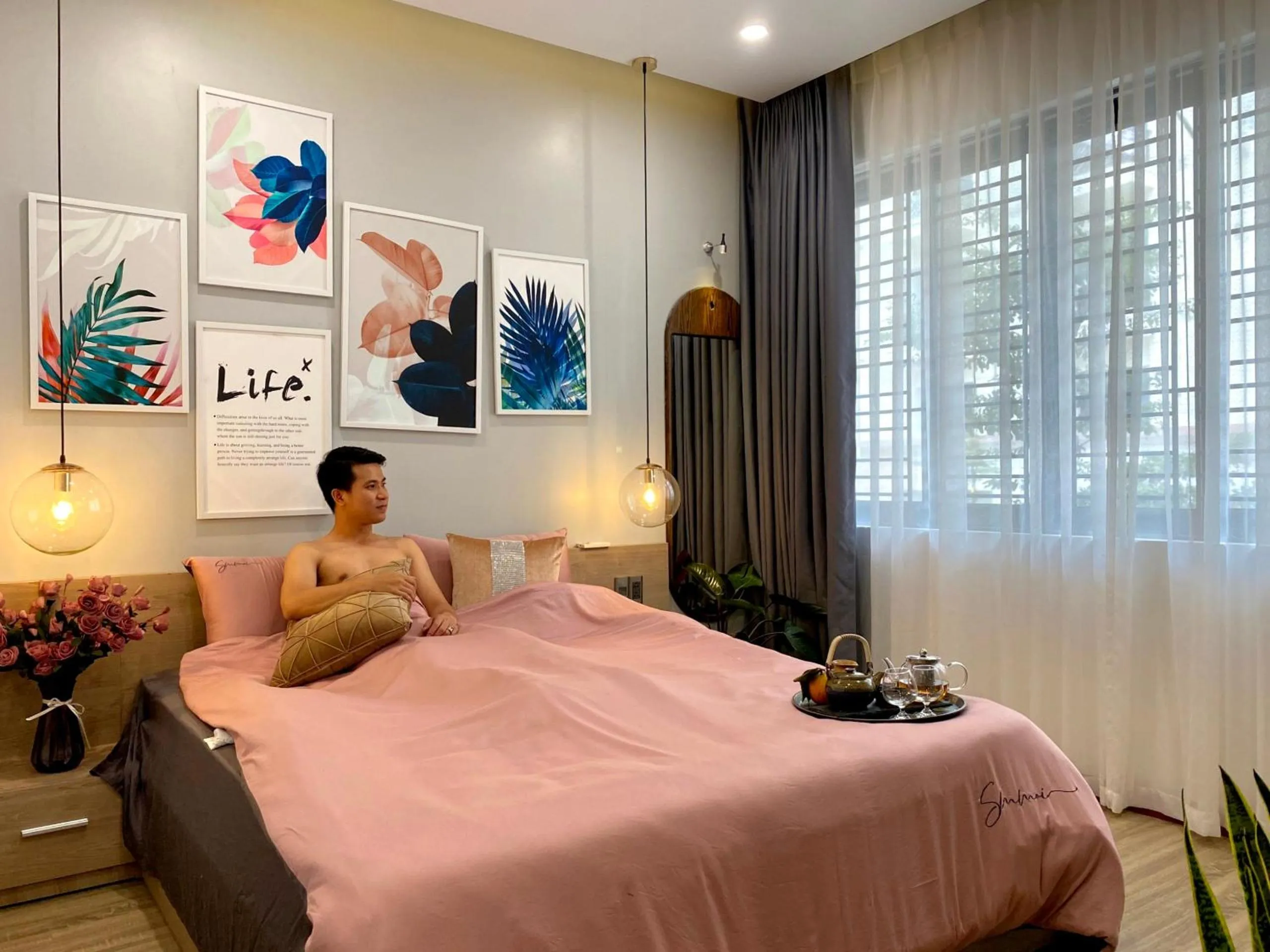 Bed in Hue Crown Boutique best hotel