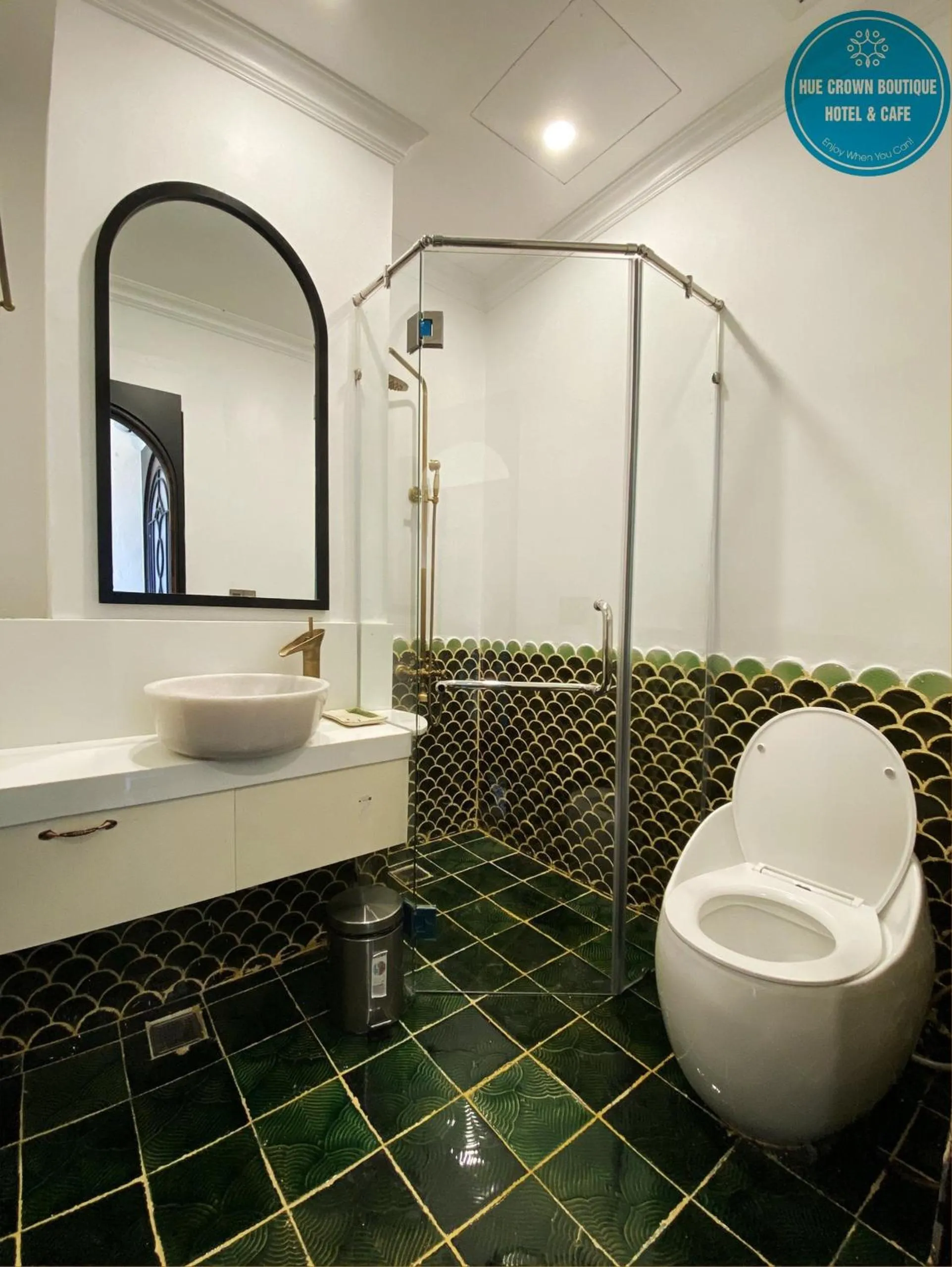 Hue Crown Boutique best hotel