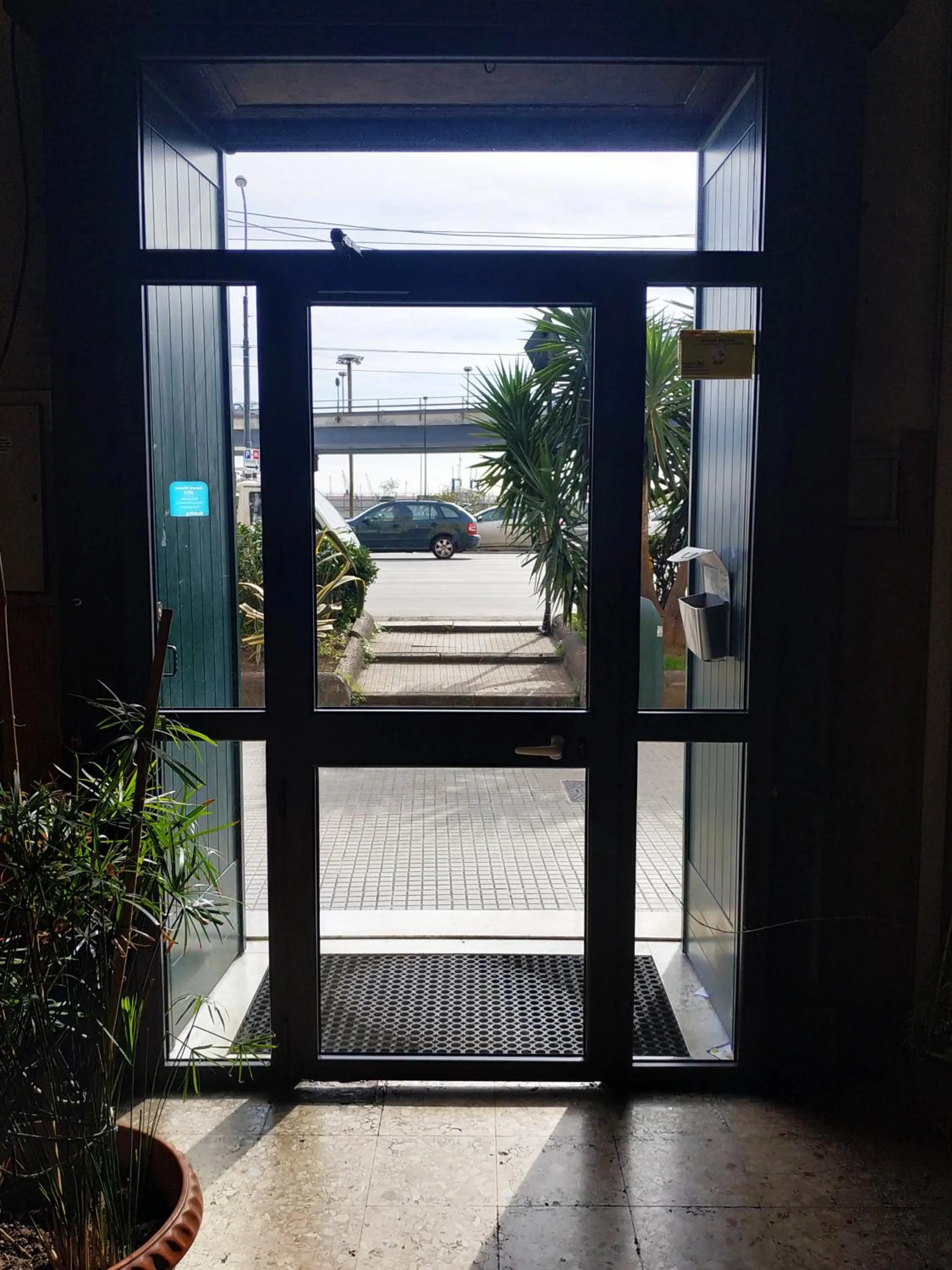 Facade/entrance in Delfino Blue