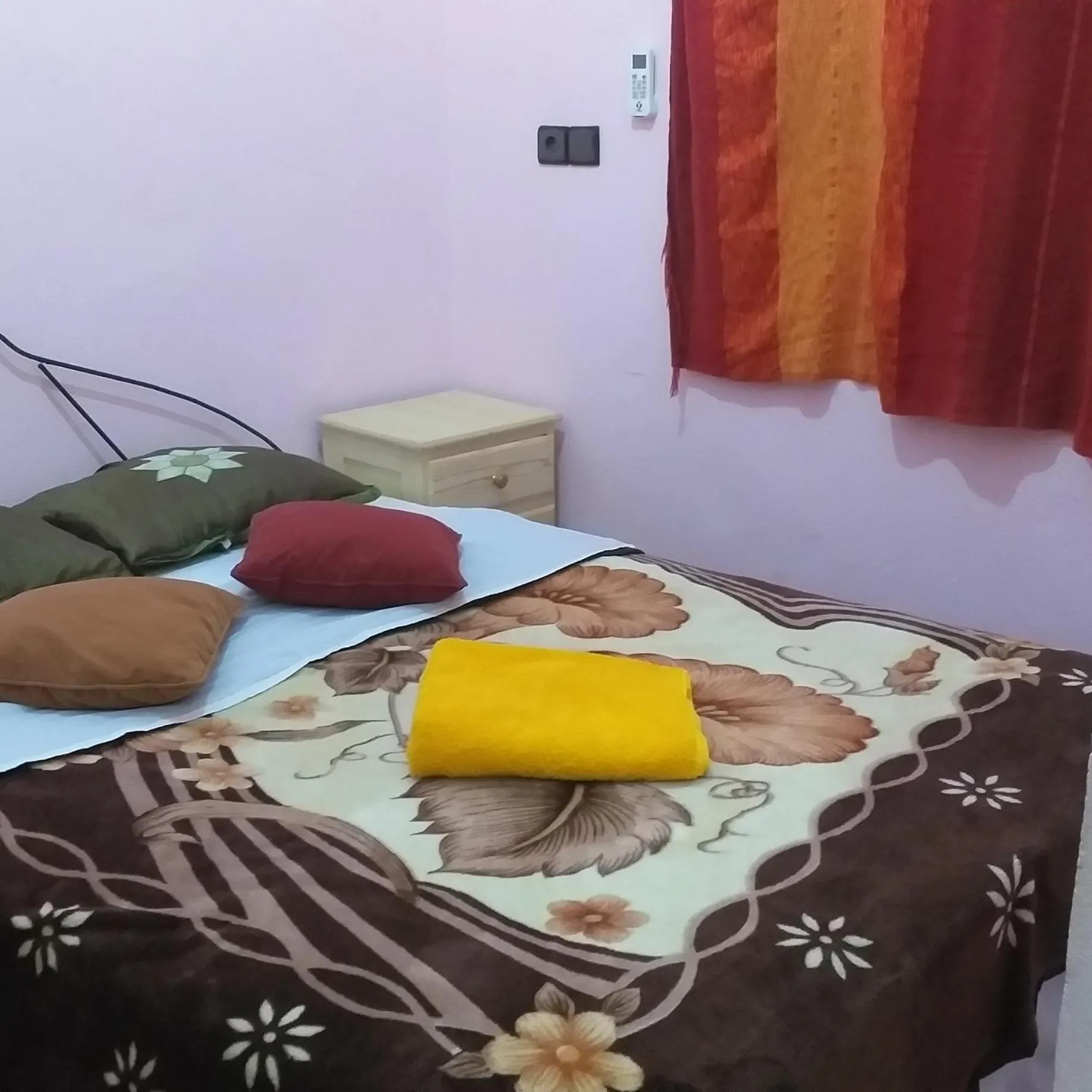 Bed in Merzouga Quiet apart &camels trecking