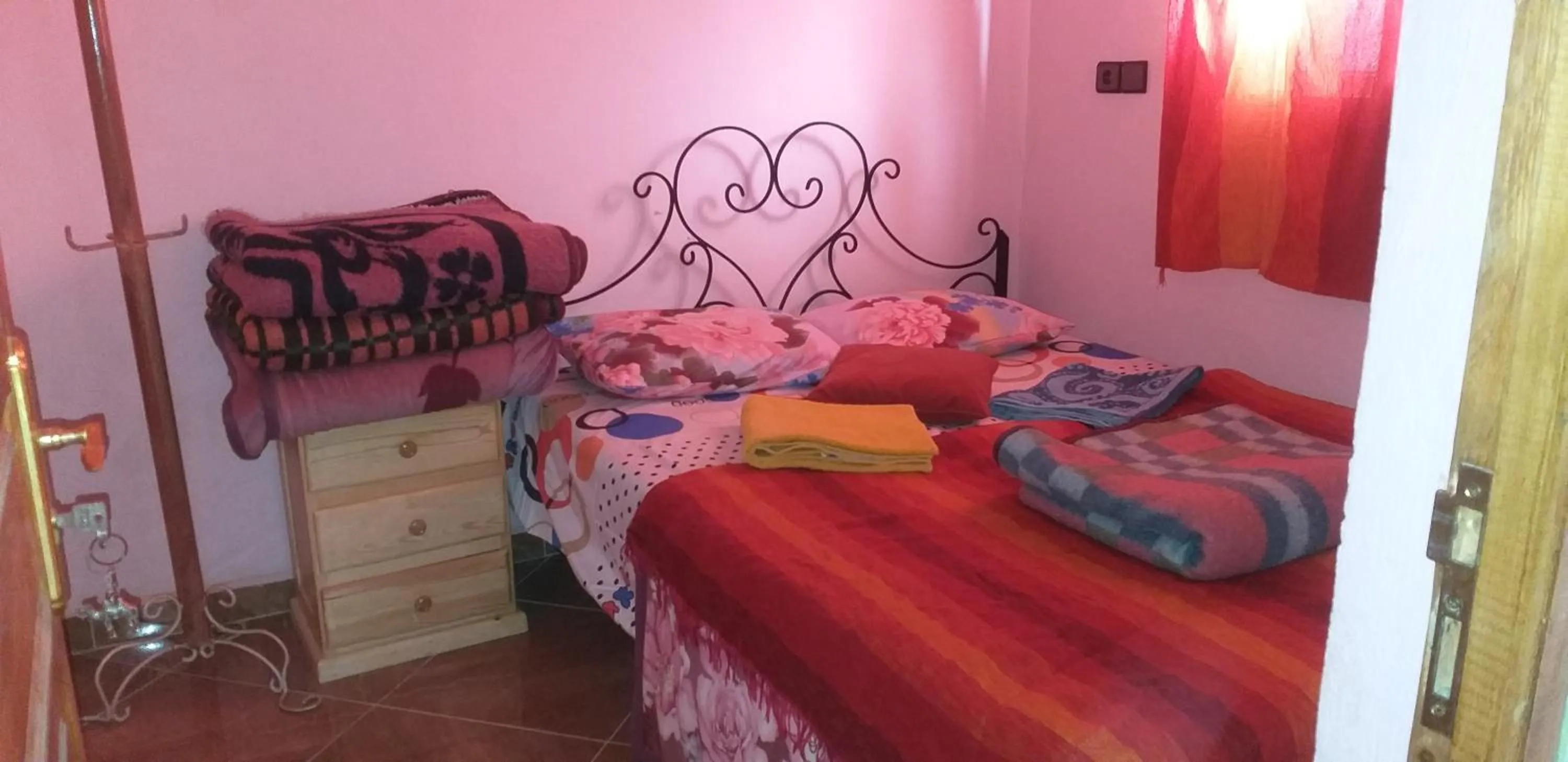 Bed in Merzouga Quiet apart &camels trecking