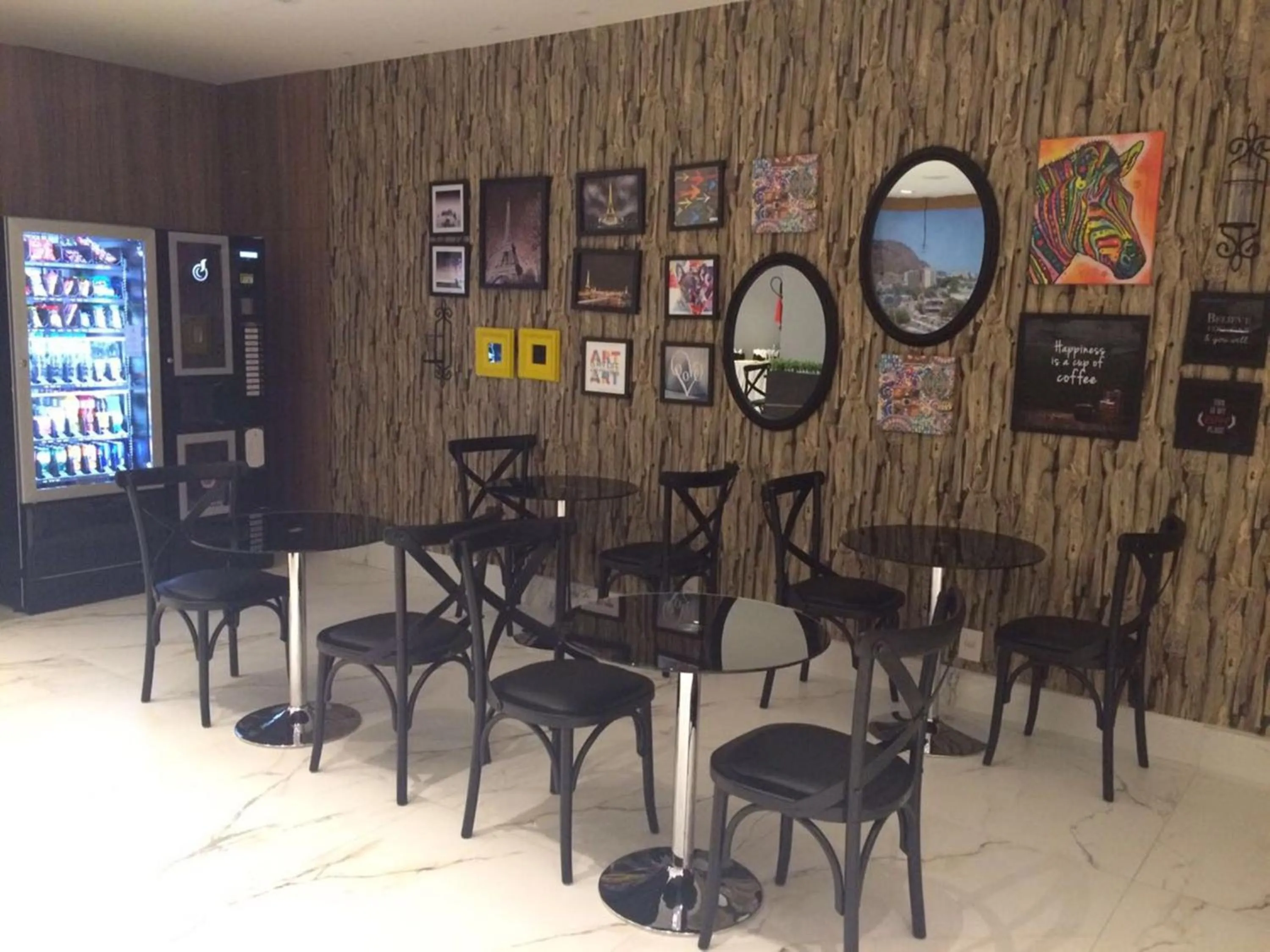 Area and facilities in Vox Hotel