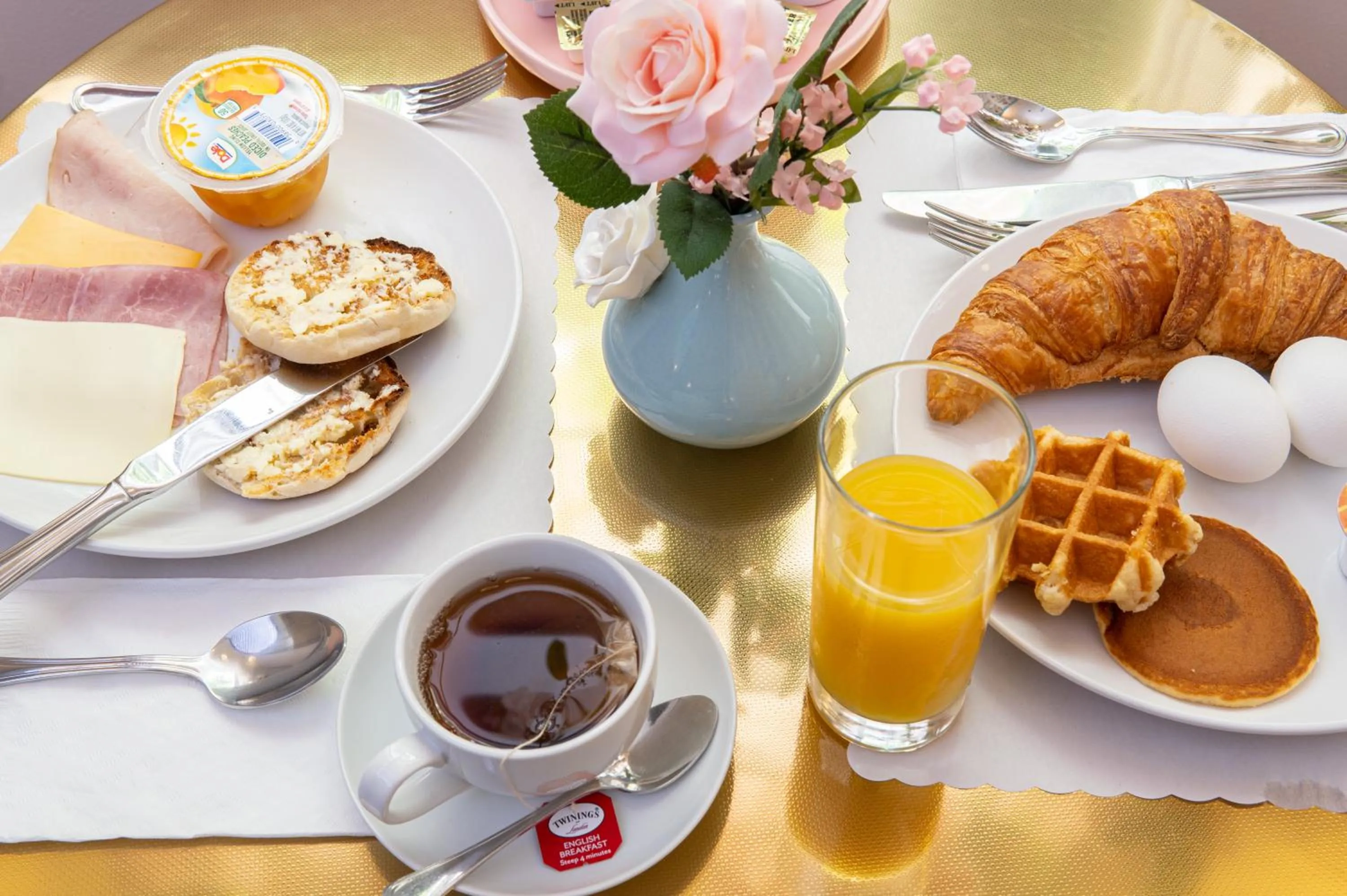 Breakfast in Blanc Kara- Adults Only