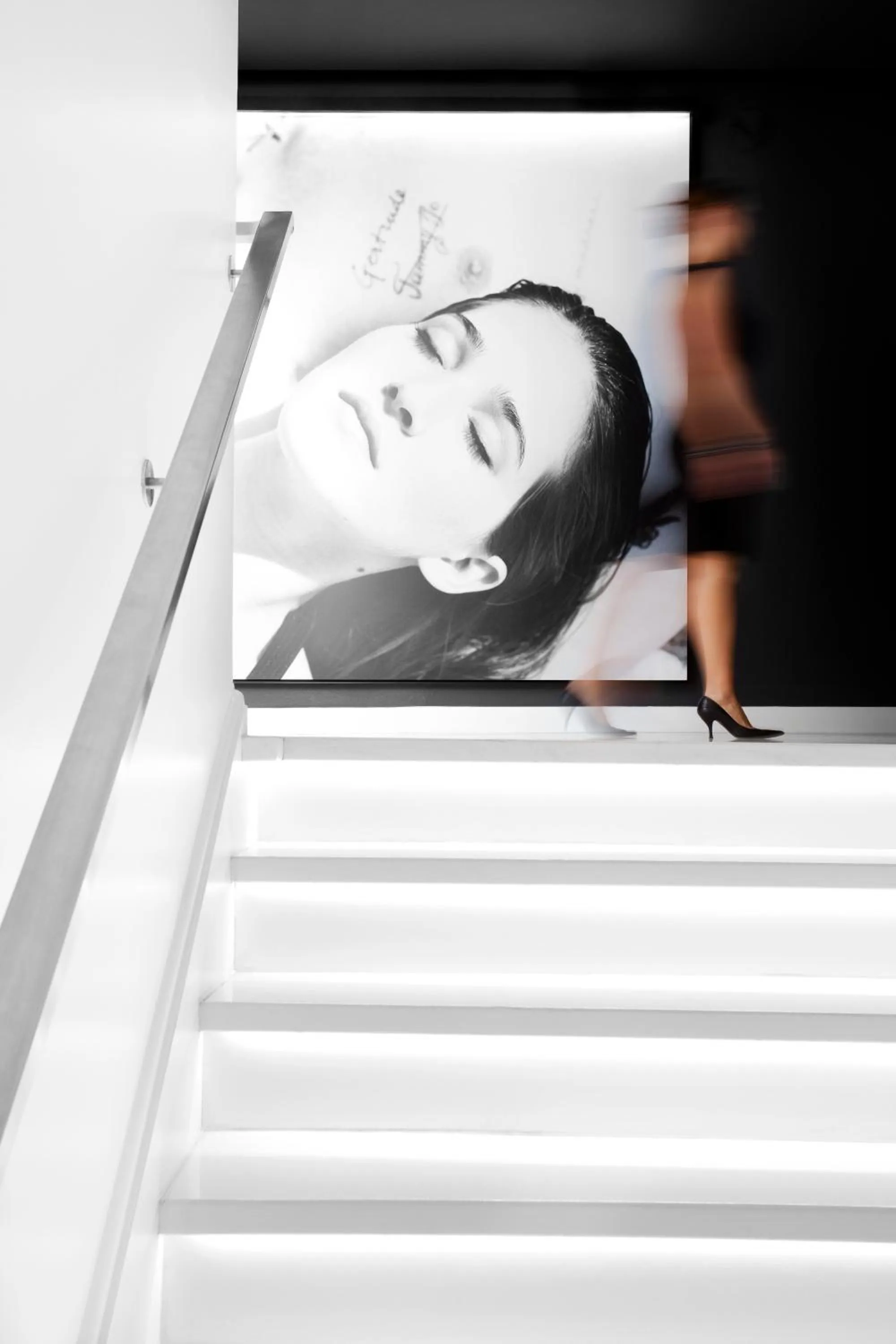 Decorative detail in Blanc Kara- Adults Only