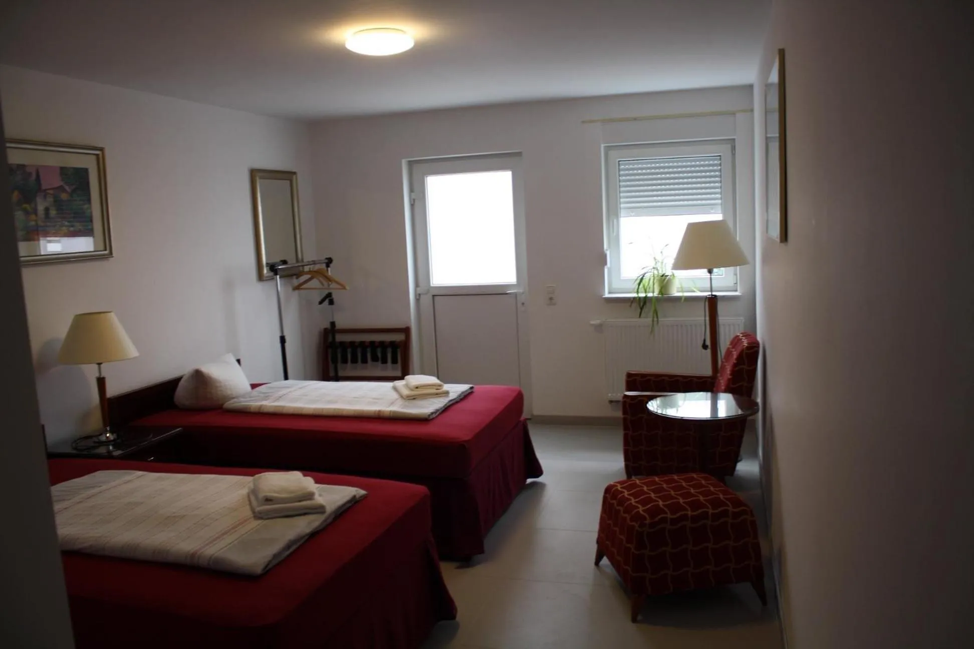 Bed in Pension Probstheida UG