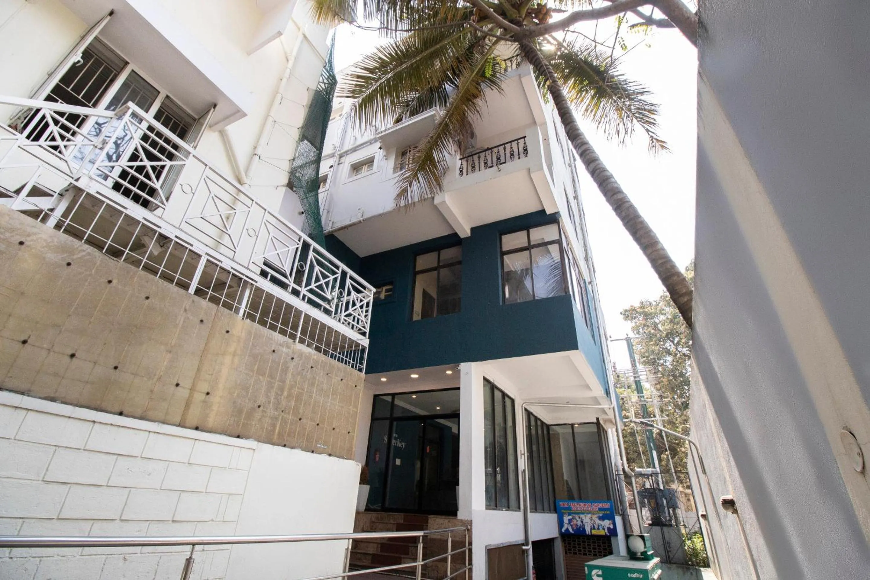 Facade/entrance in Collection O Victorian Comforts