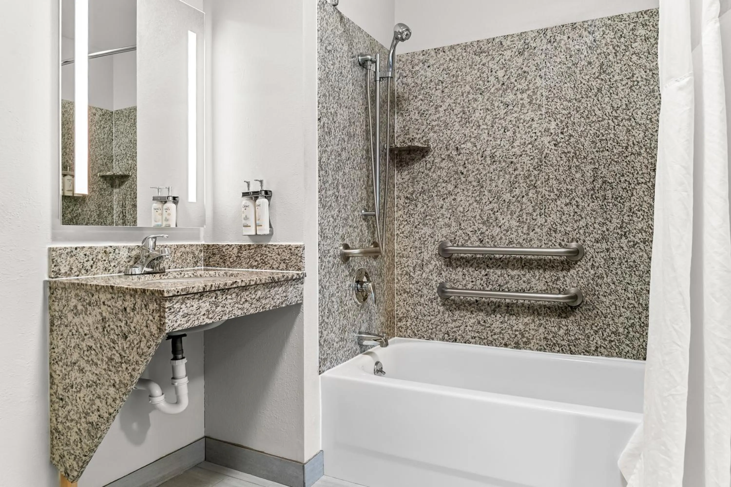Bath in Holiday Inn Express & Suites - Detroit North - Roseville by IHG