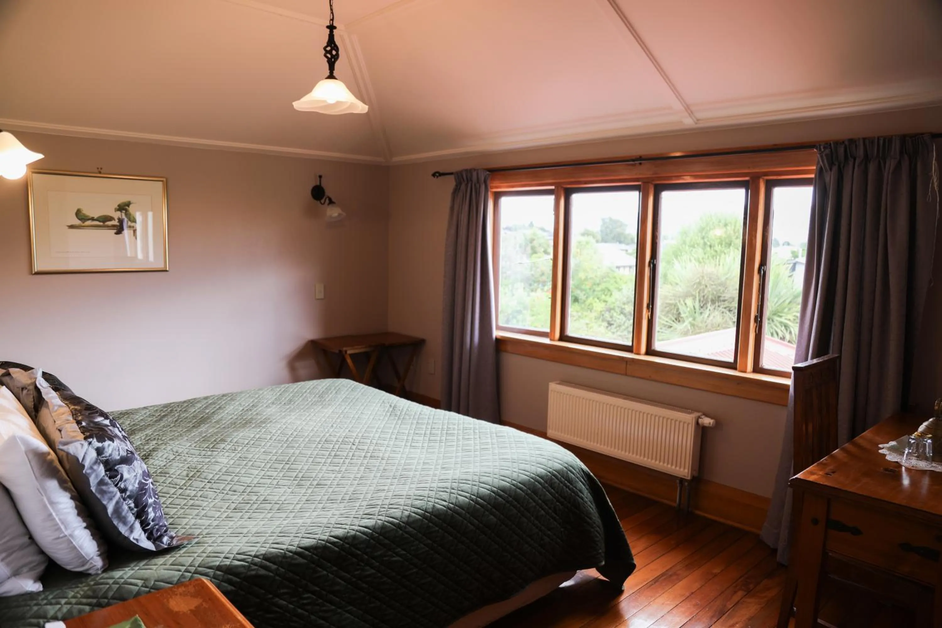 Bed in Te Anau Lodge
