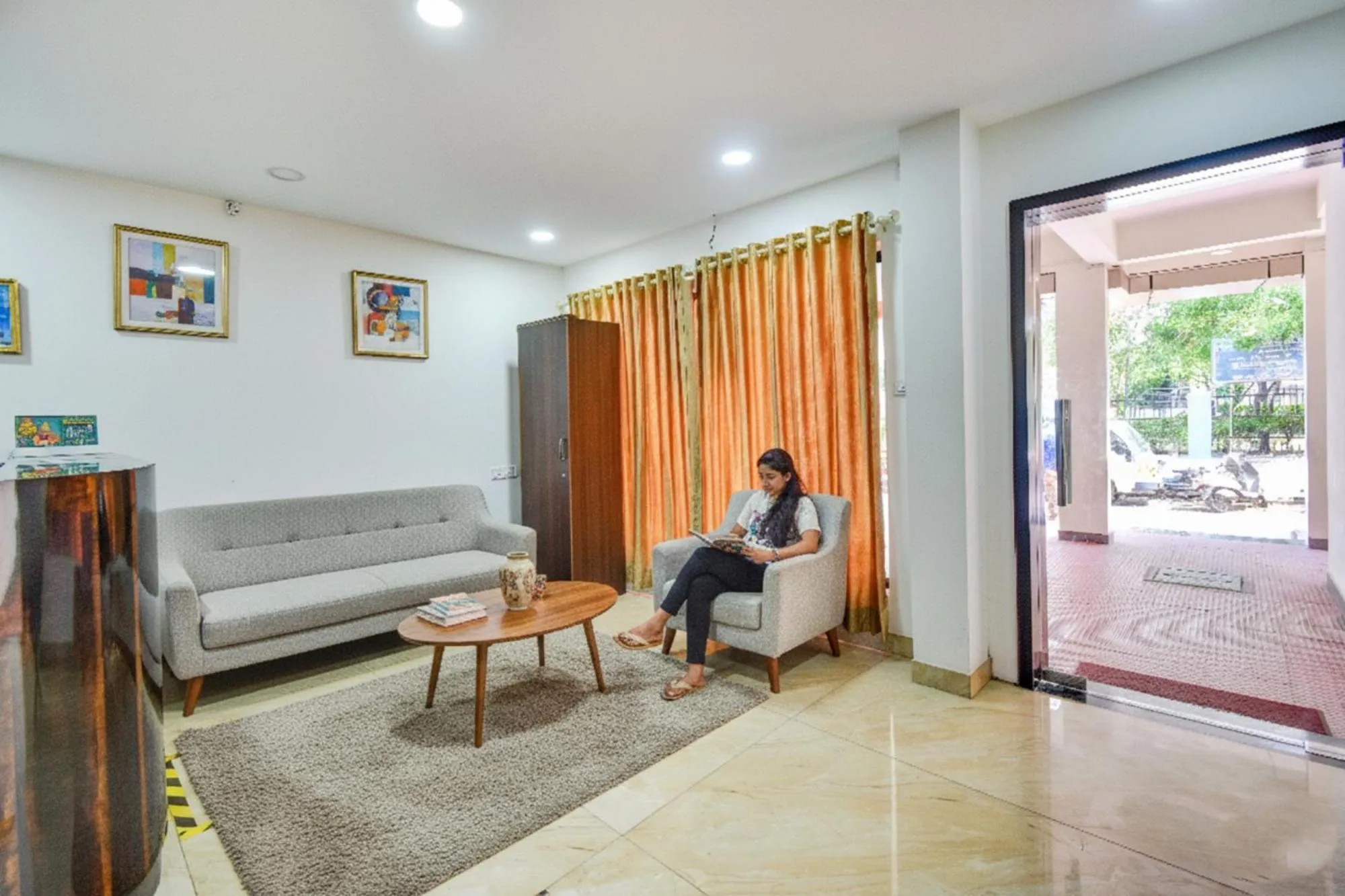 Seating area in FabHotel P A S Residency