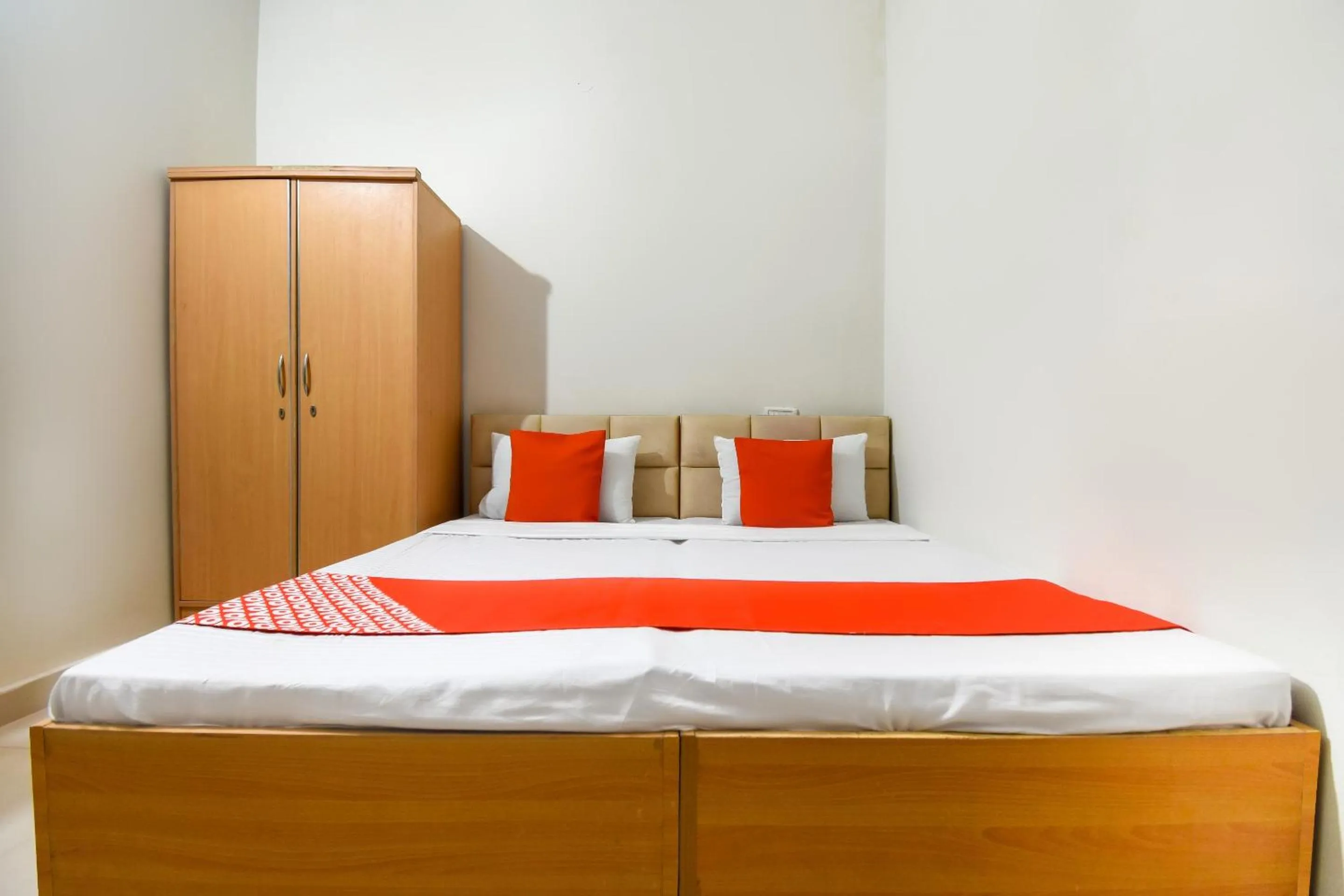 Bedroom, Bed in Hotel O Sabtera Homes