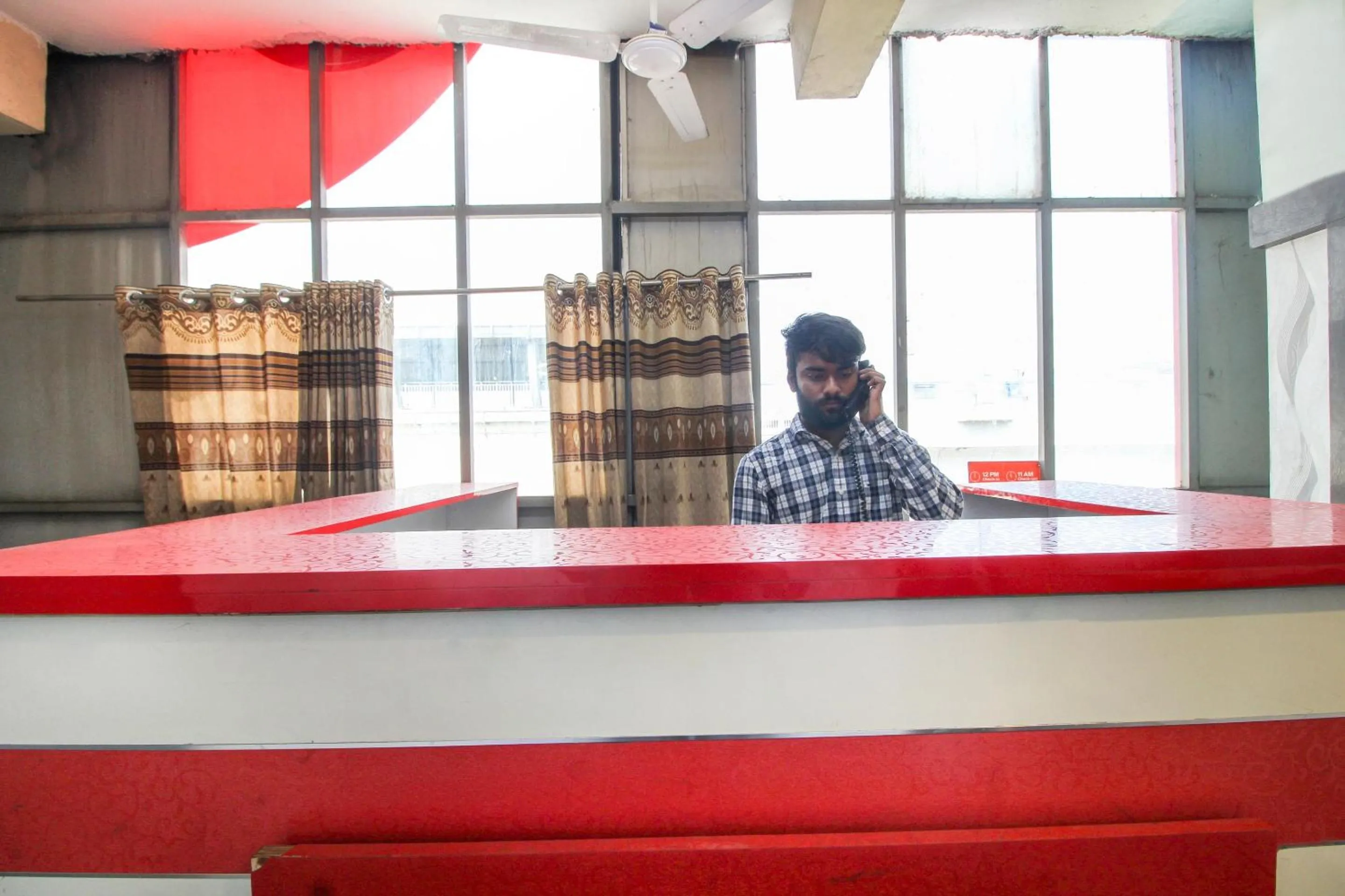 Lobby or reception in Hotel O Sri Harsha Residency Near JNTU Metro