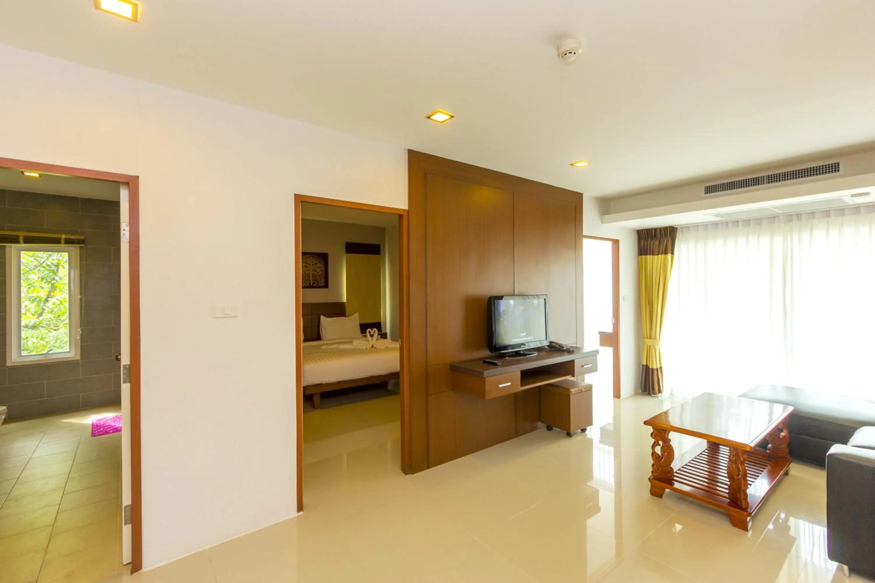 Bathroom, TV/Entertainment Center in Baan Lukkan Patong Resort