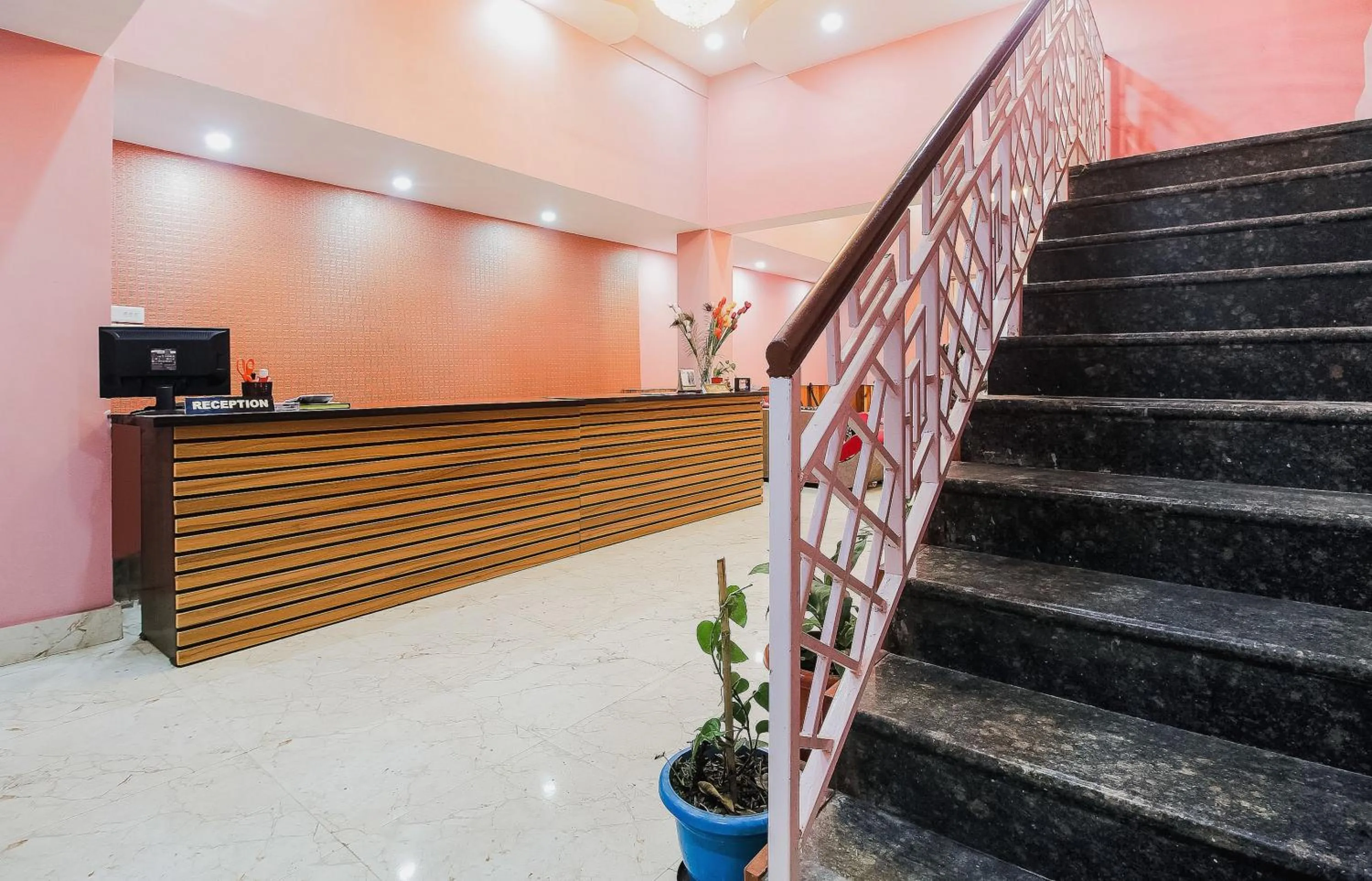 Lobby or reception in Hotel O Jwajalapa Homestay