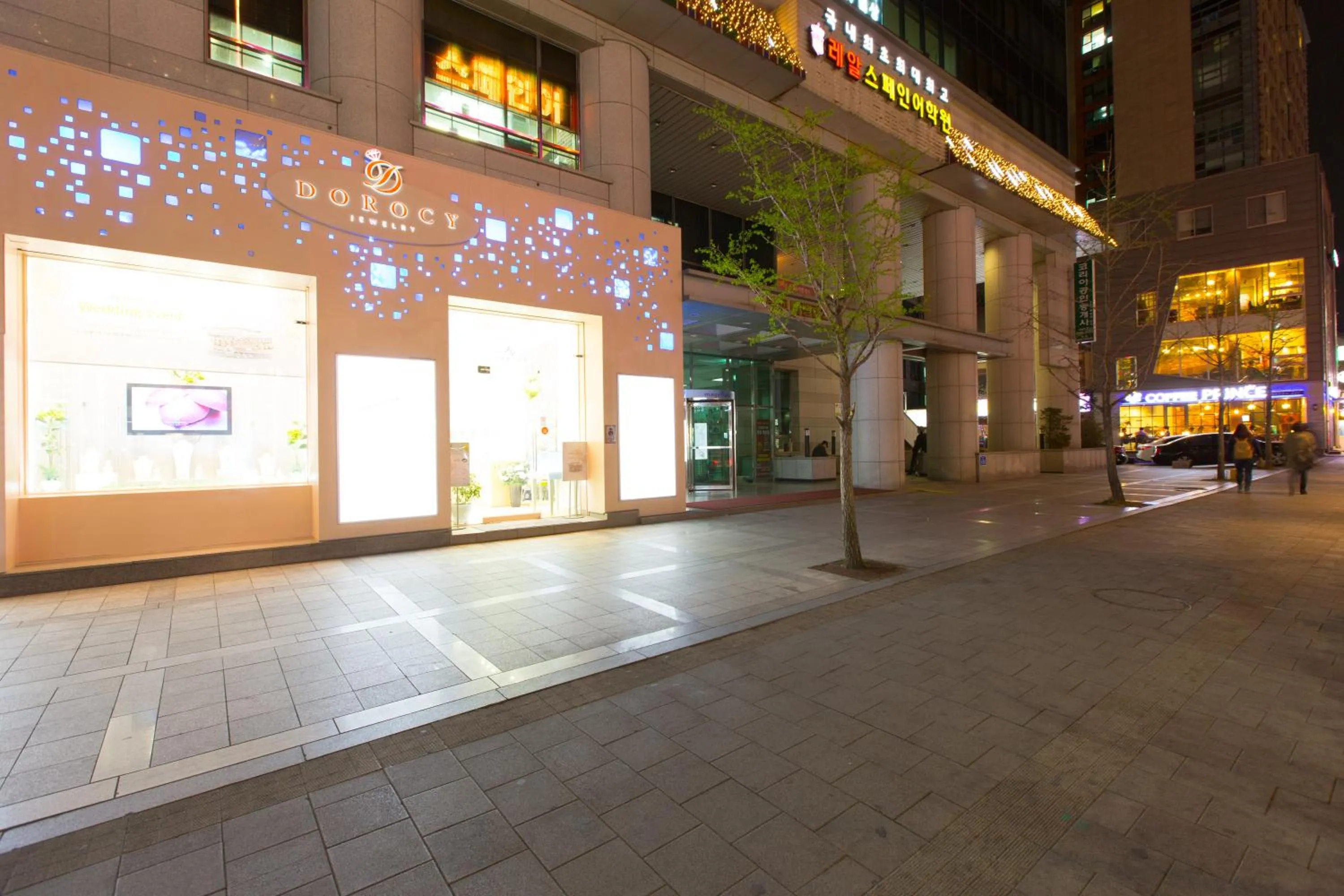 Property building in SHseoul