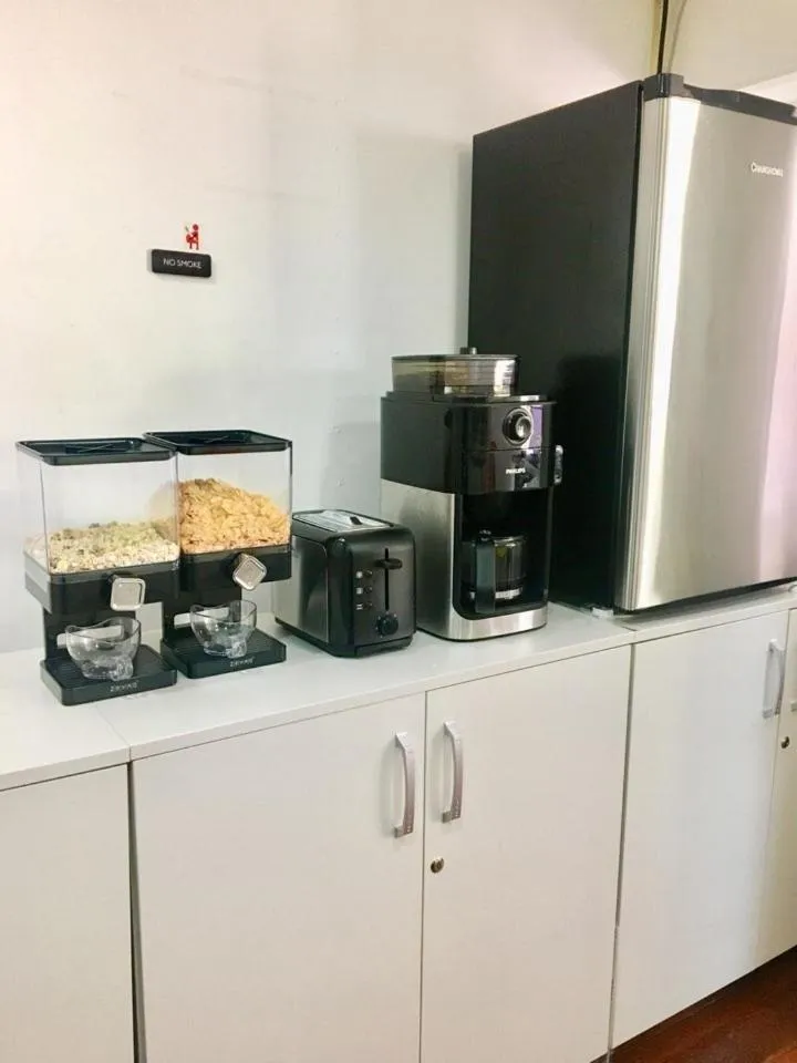 Food and drinks in 24 Guesthouse Seoul Station