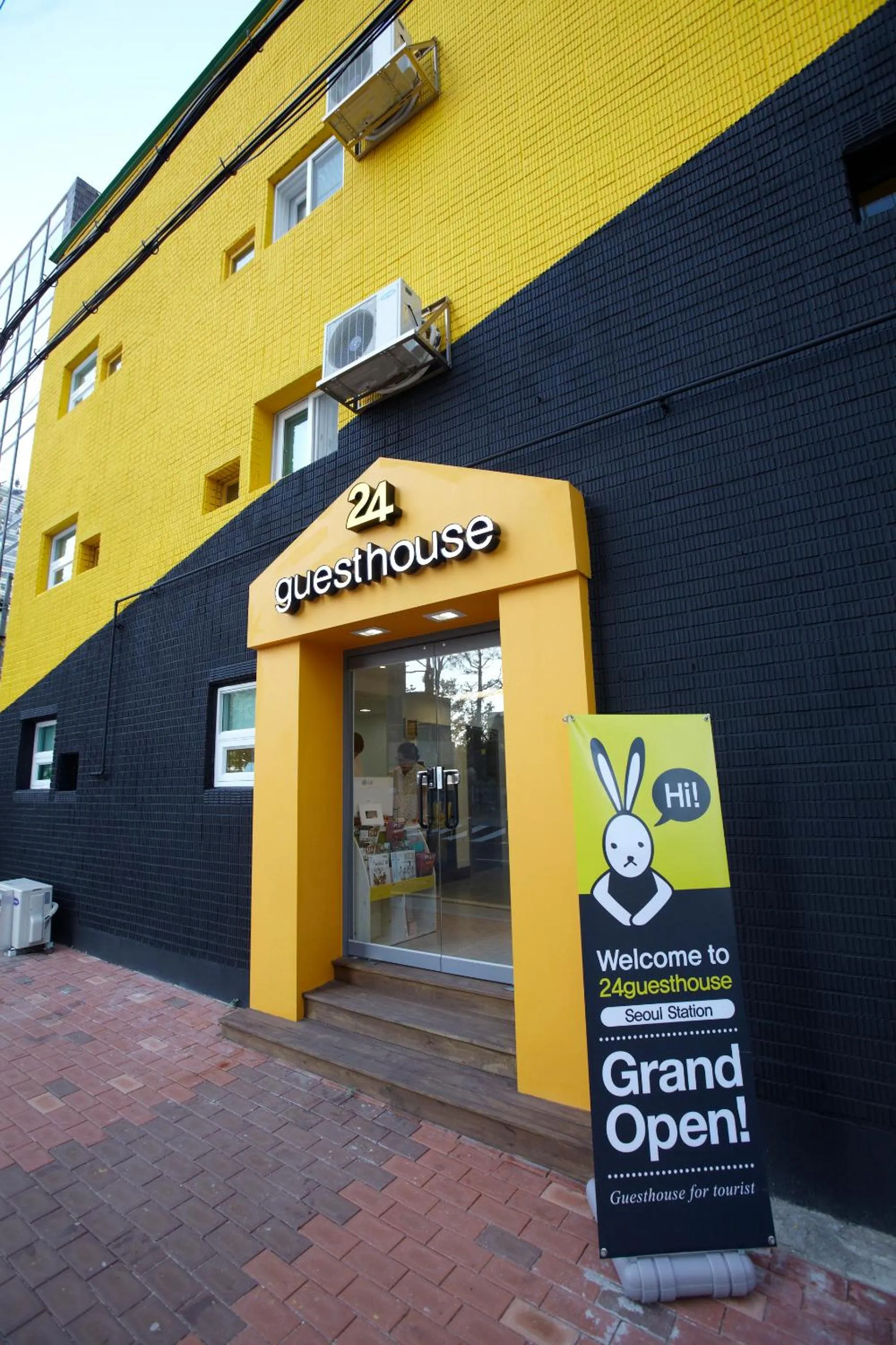 Facade/entrance in 24 Guesthouse Seoul Station