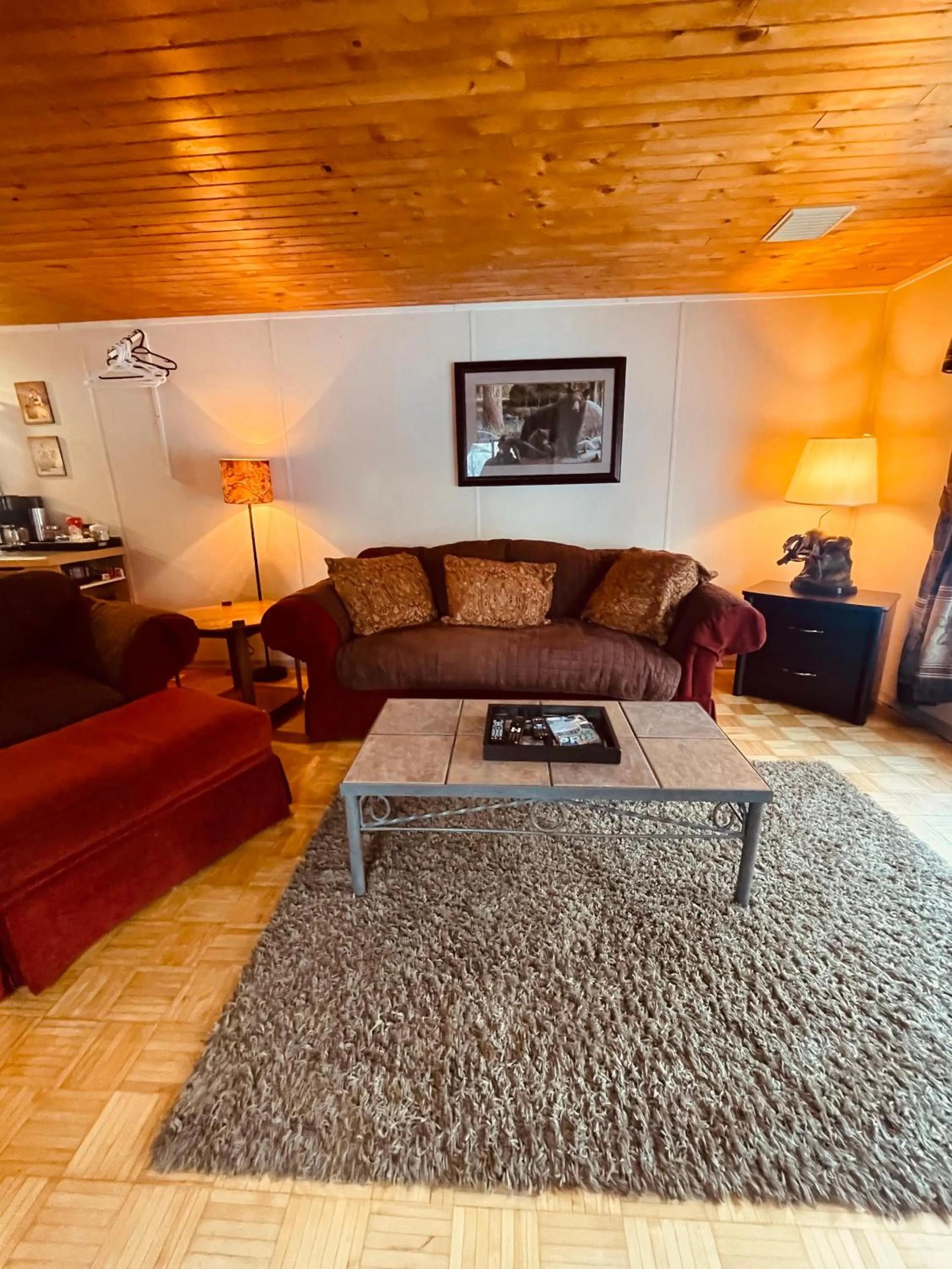 Summit River Lodge & Campsites