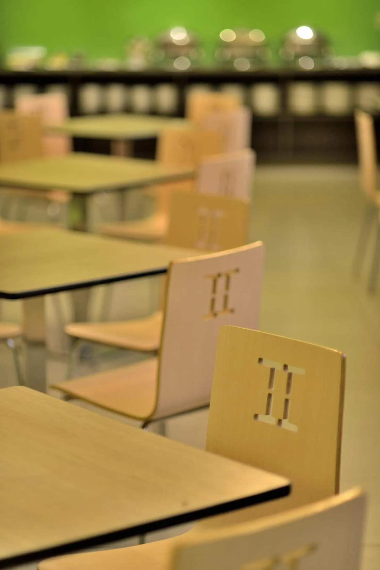 Restaurant/places to eat in Zodiak MT Haryono by KAGUM Hotels