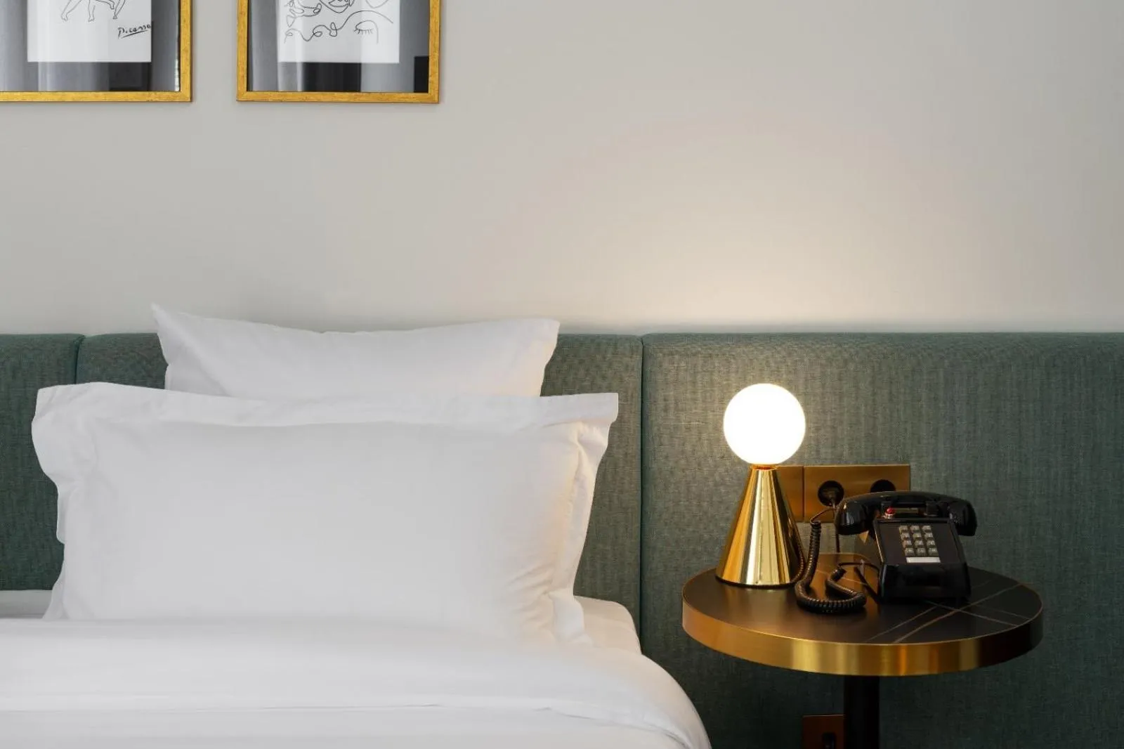 Bed in Tbilisi View Hotel