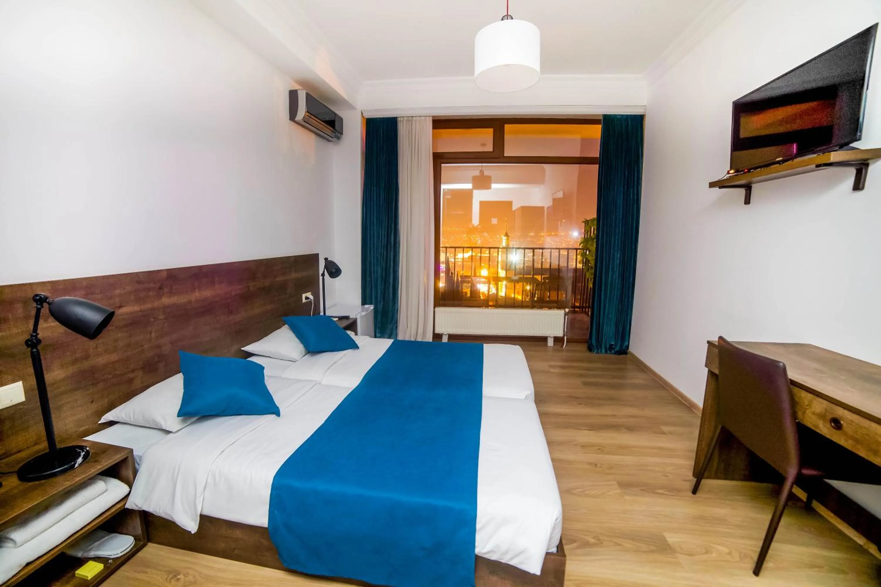 Bed in Tbilisi View Hotel