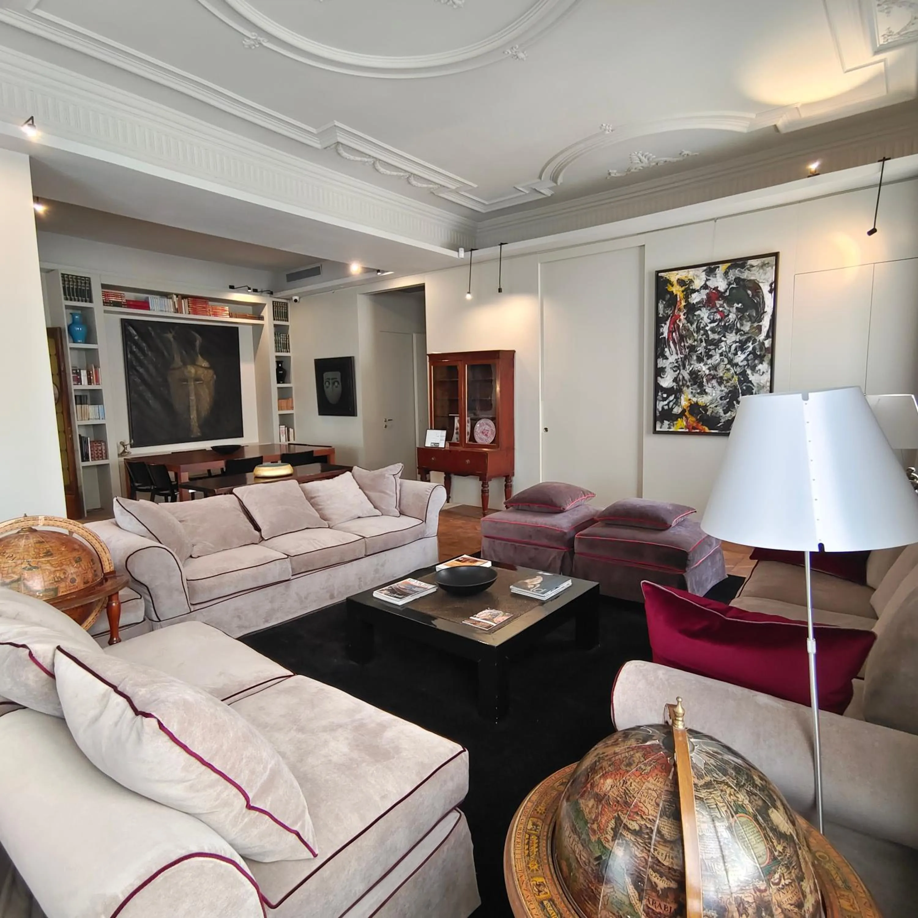 Living room in Ada Home