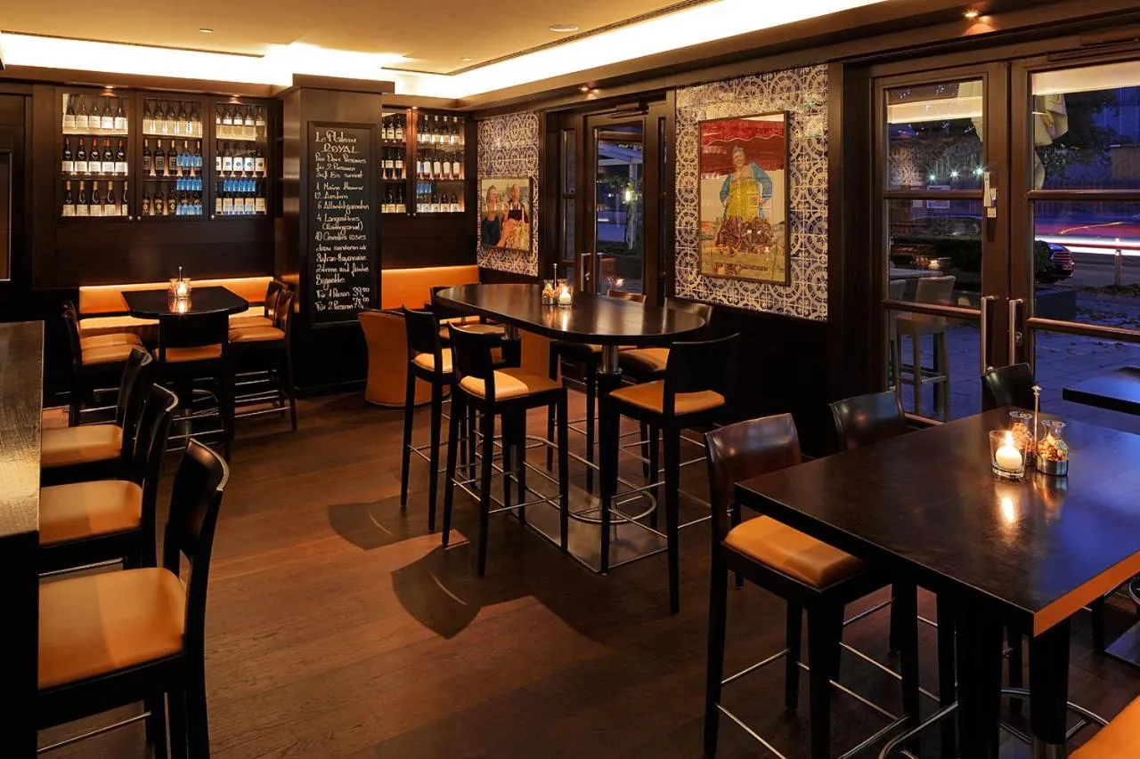 GRAND ELYSEE Hamburg