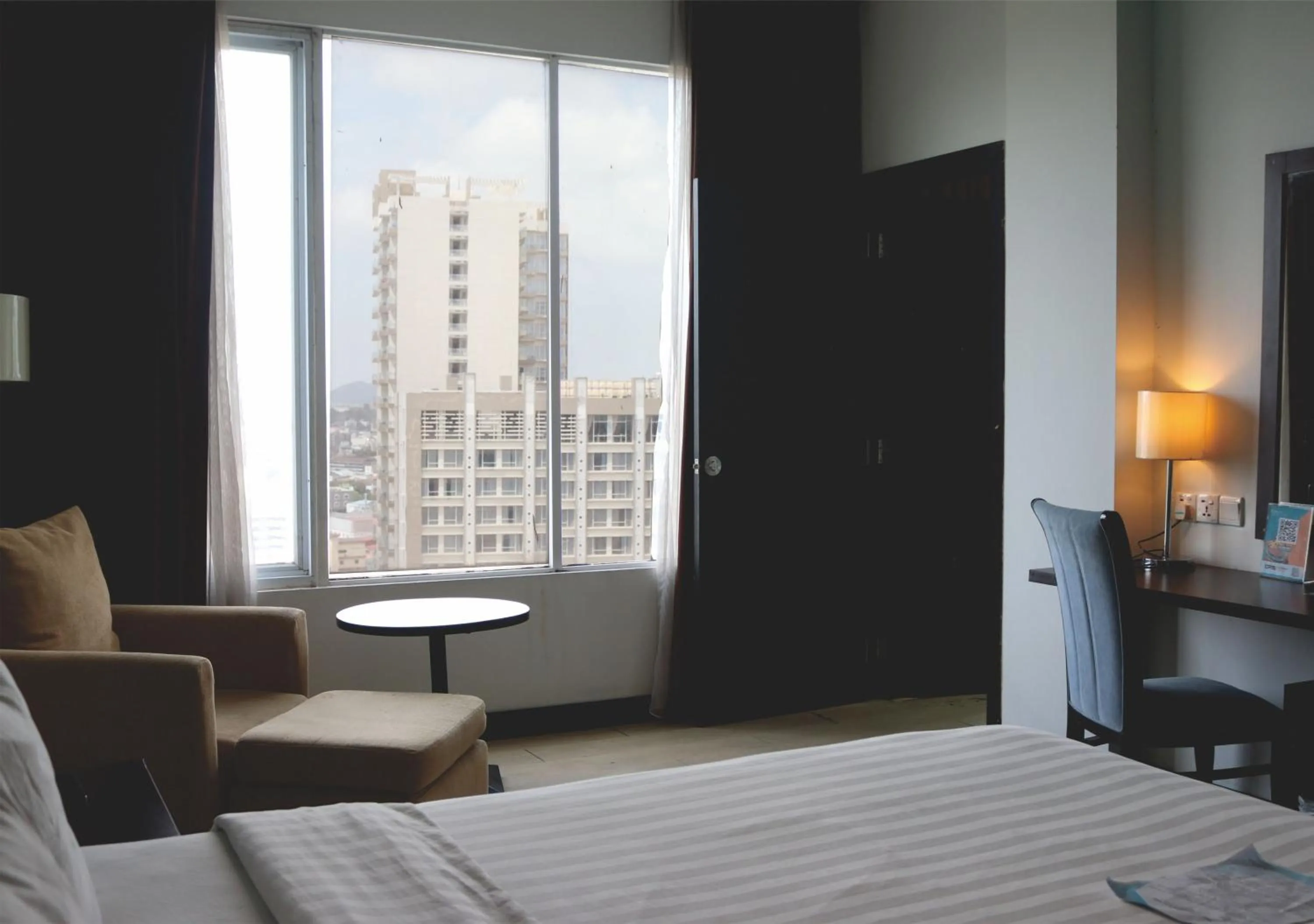 Bedroom, Bed in King's Hotel Nagoya Batam